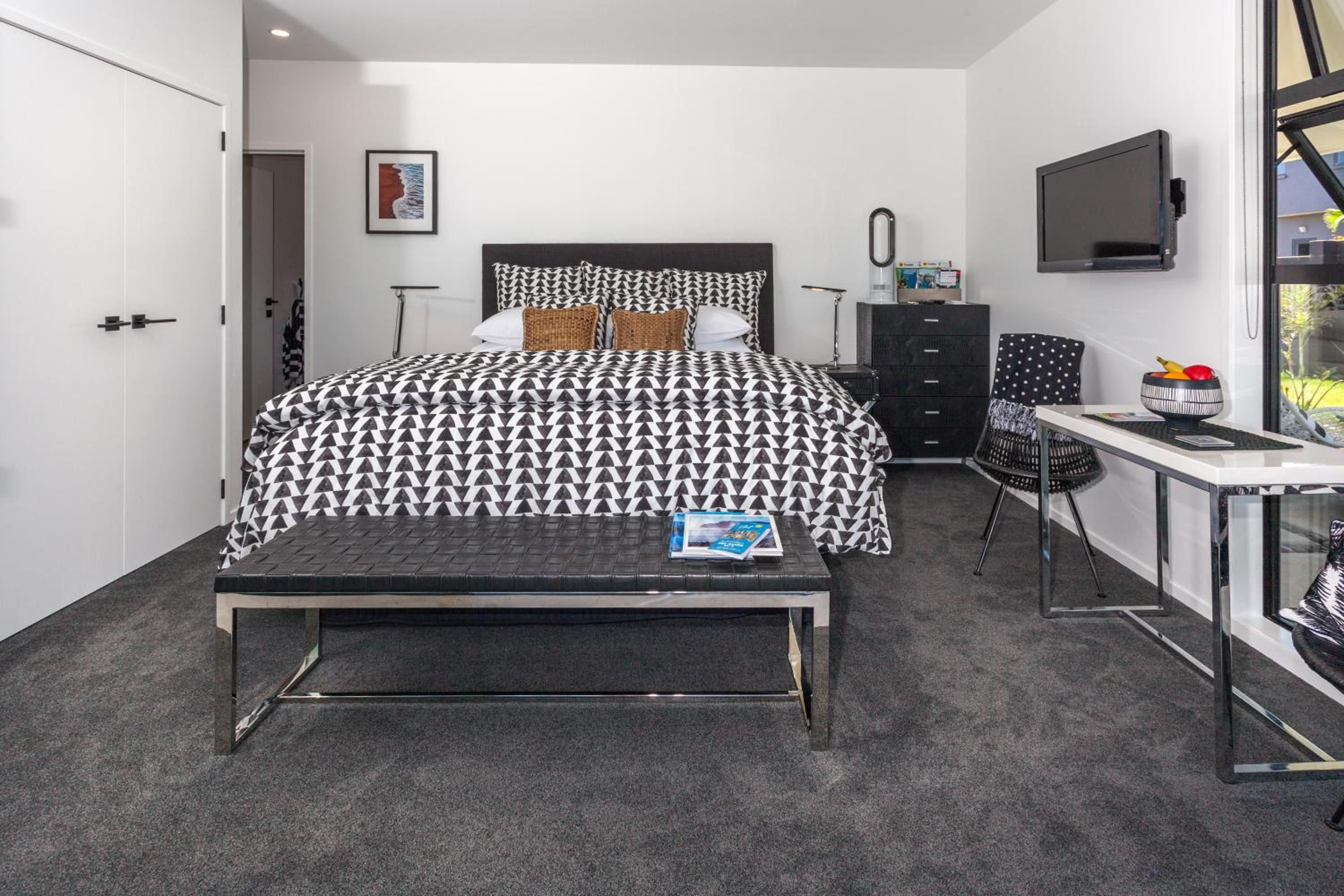 King Room with Sea View - Photo 1