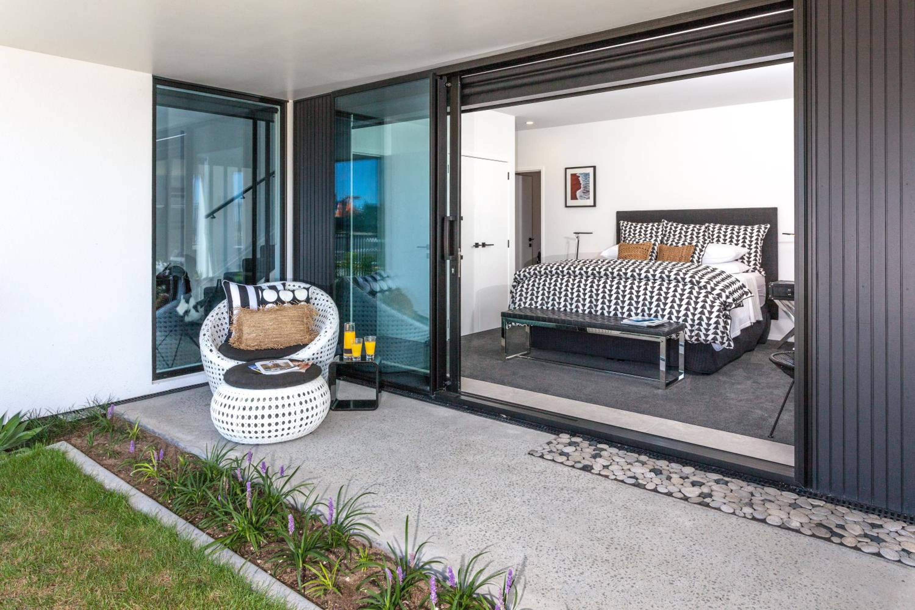 King Room with Sea View - Photo 15