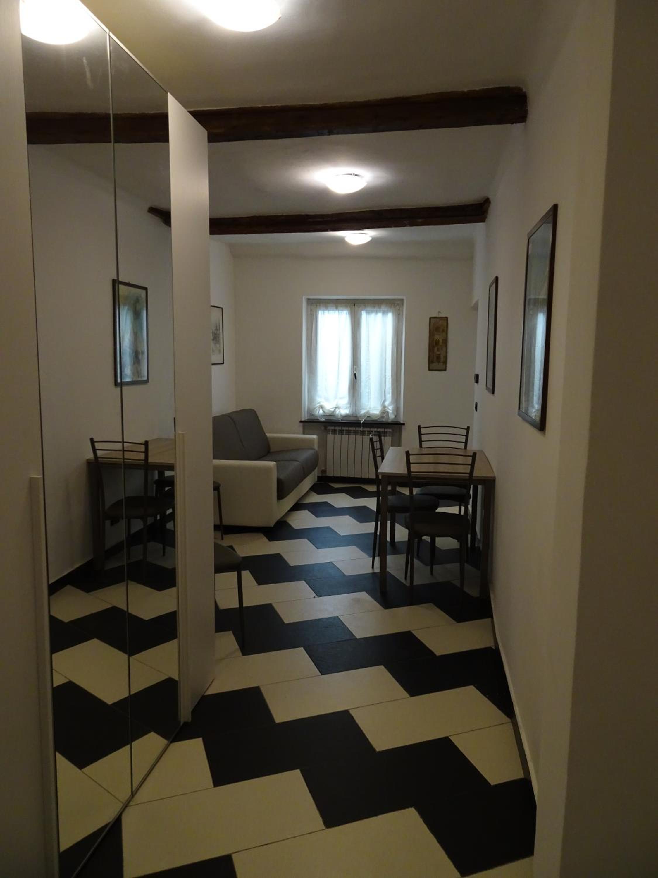 Two-Bedroom Apartment - Photo 18