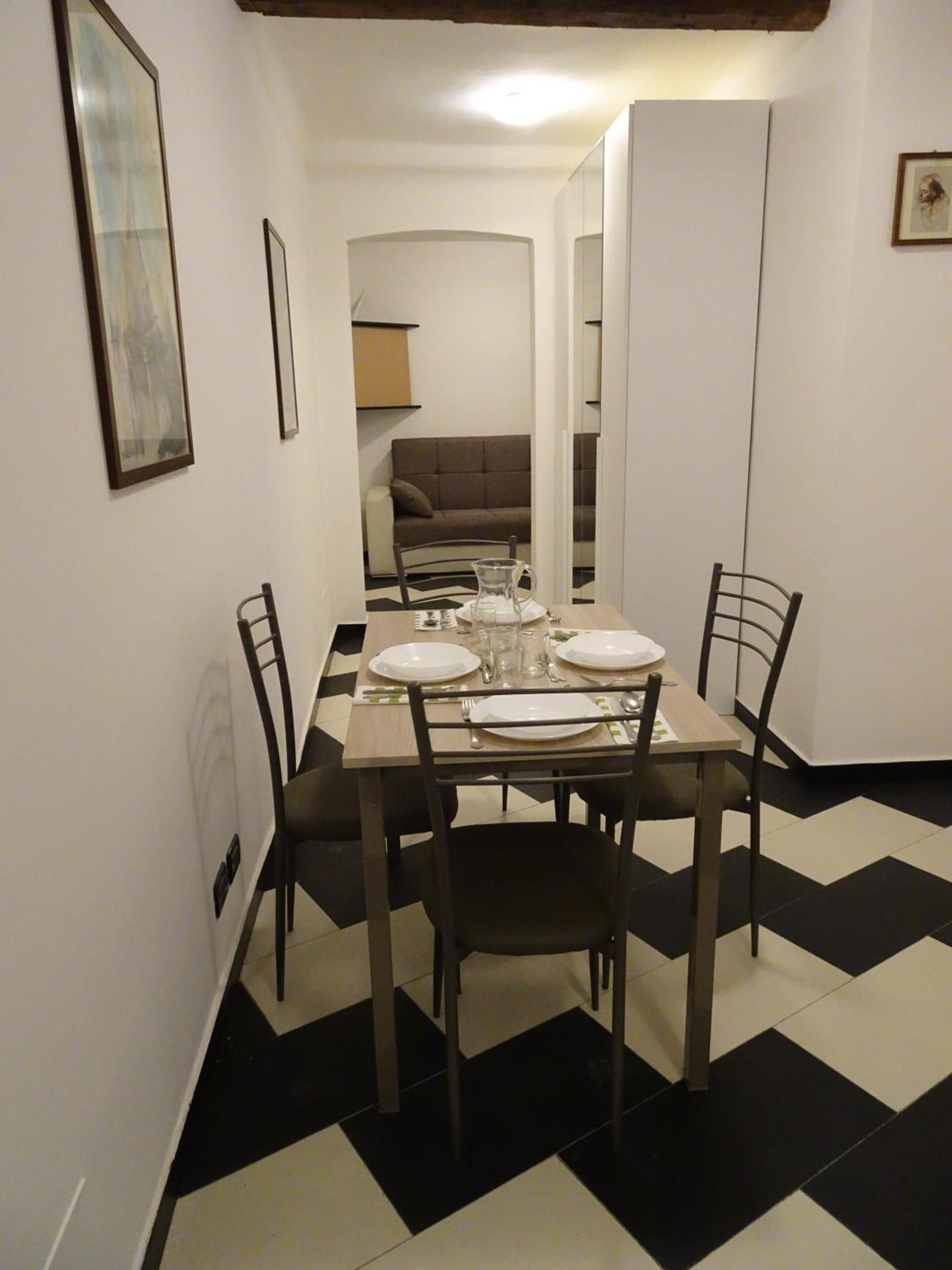 Two-Bedroom Apartment - Photo 31