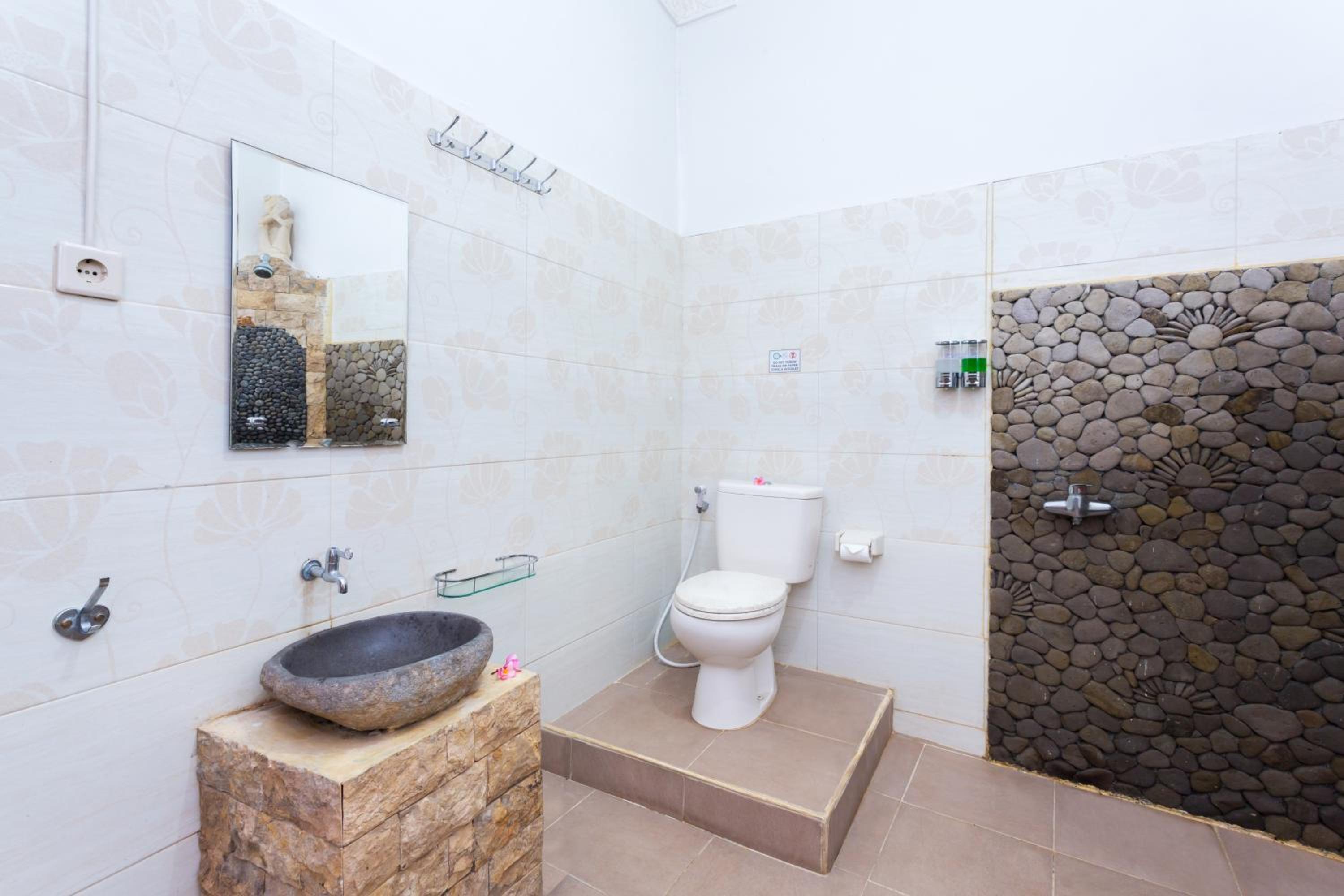 Two-Bedroom Villa - Photo 17