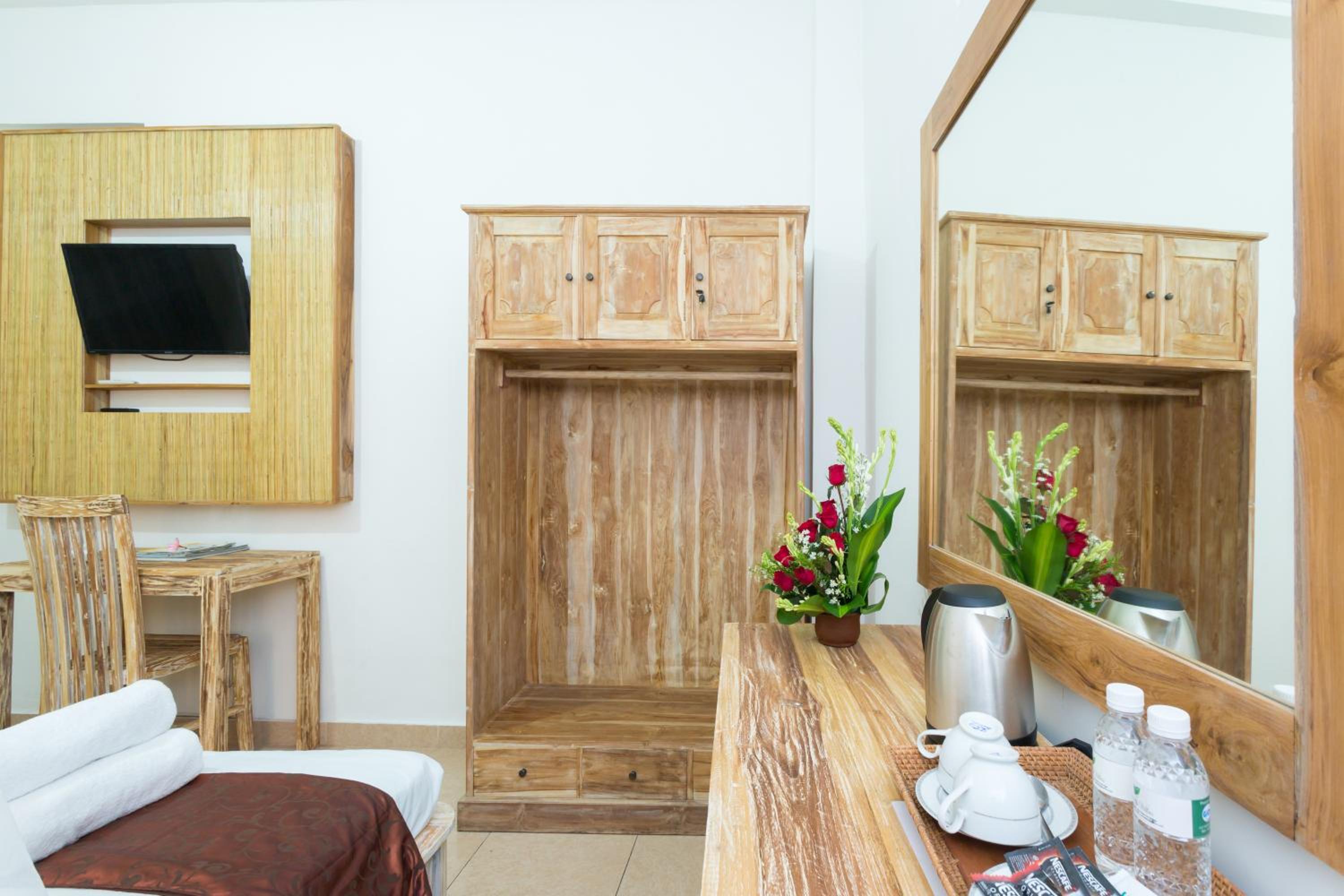 Two-Bedroom Villa - Photo 10