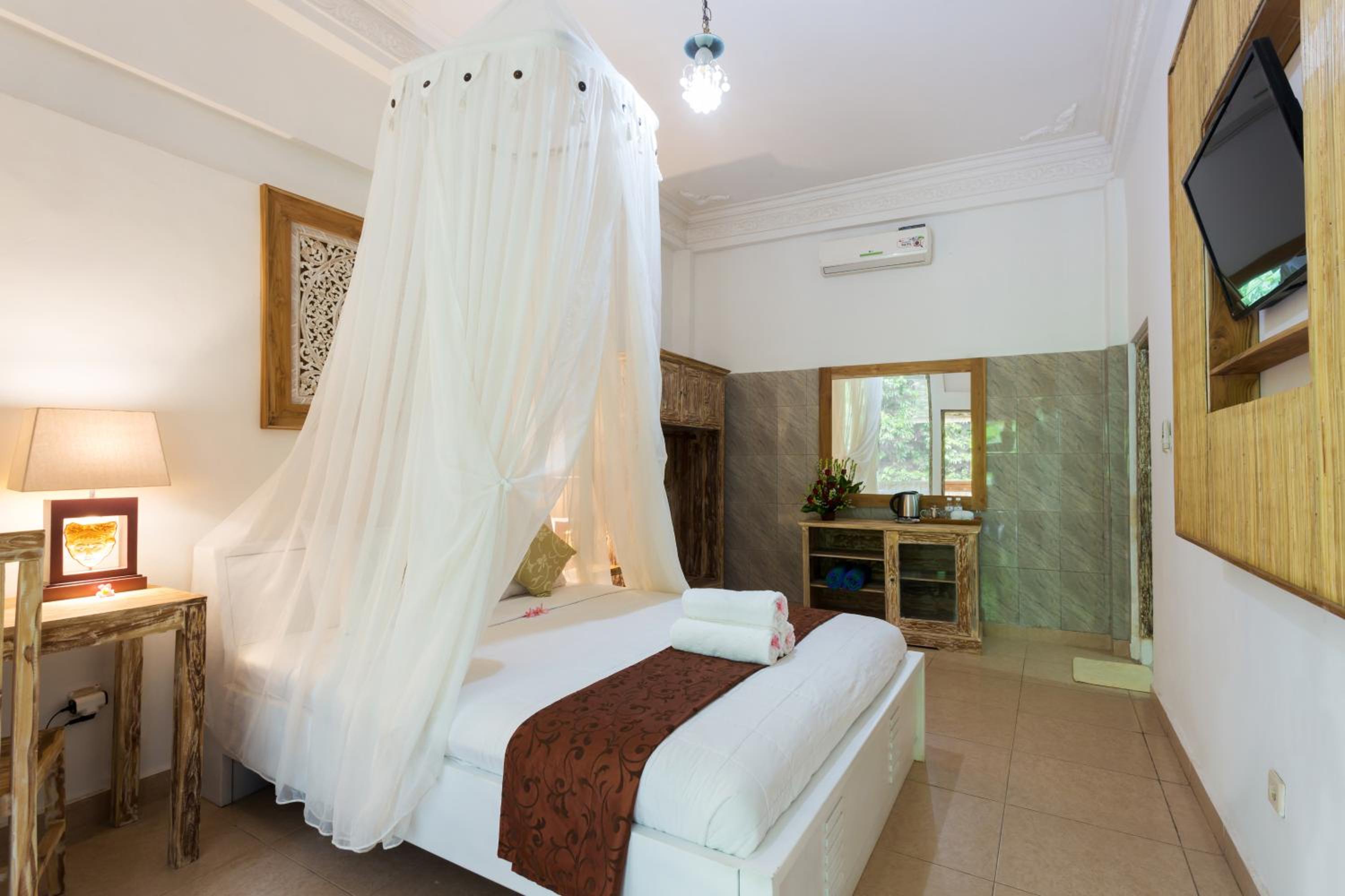 Two-Bedroom Villa - Photo 5