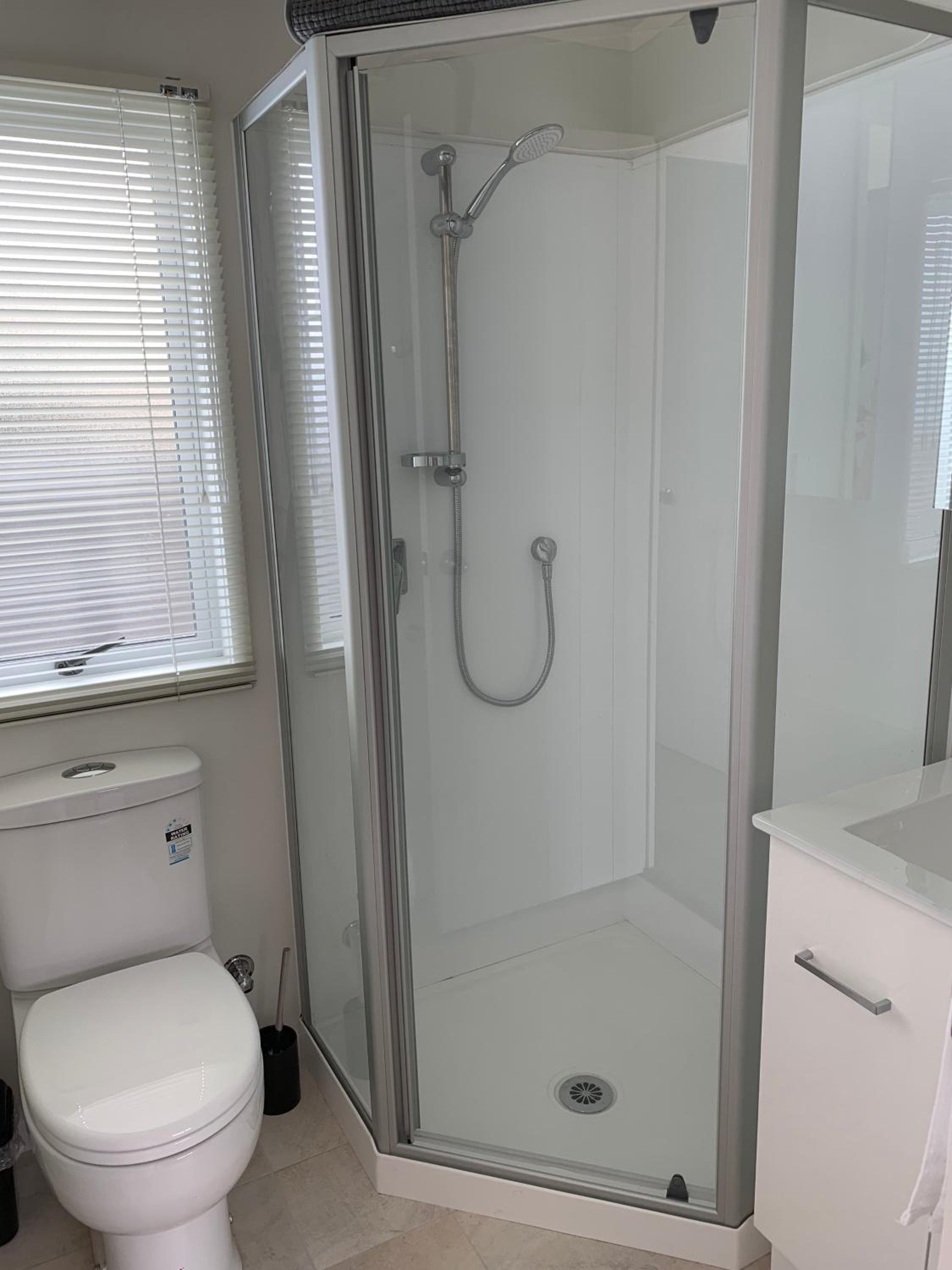 Kiwi Cabin (Self-contained Two-Bedroom unit) - Photo 19