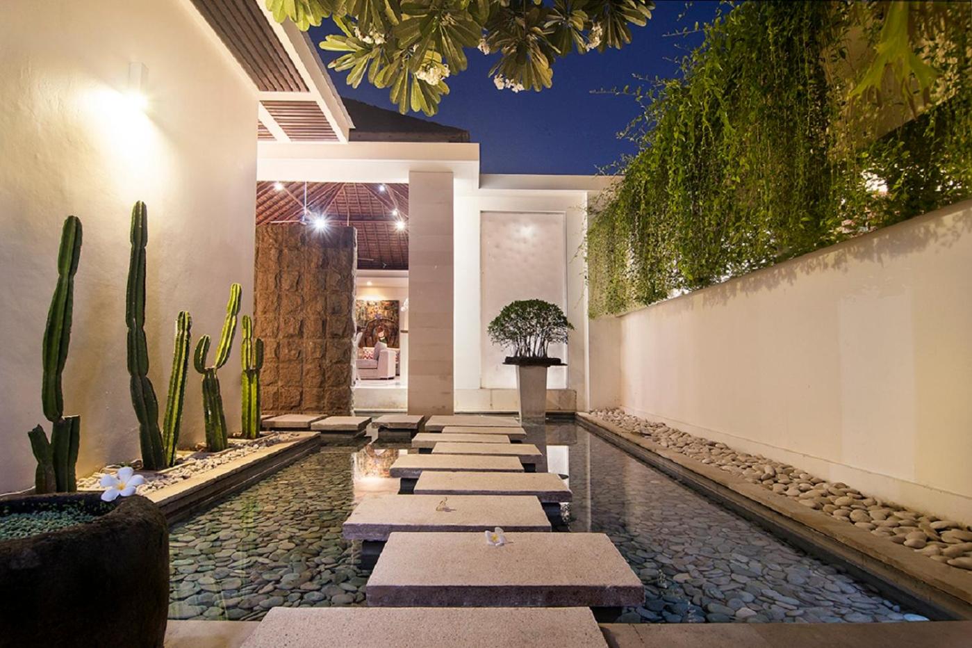 Premium Two-Bedroom Villa with Private Pool - Photo 25
