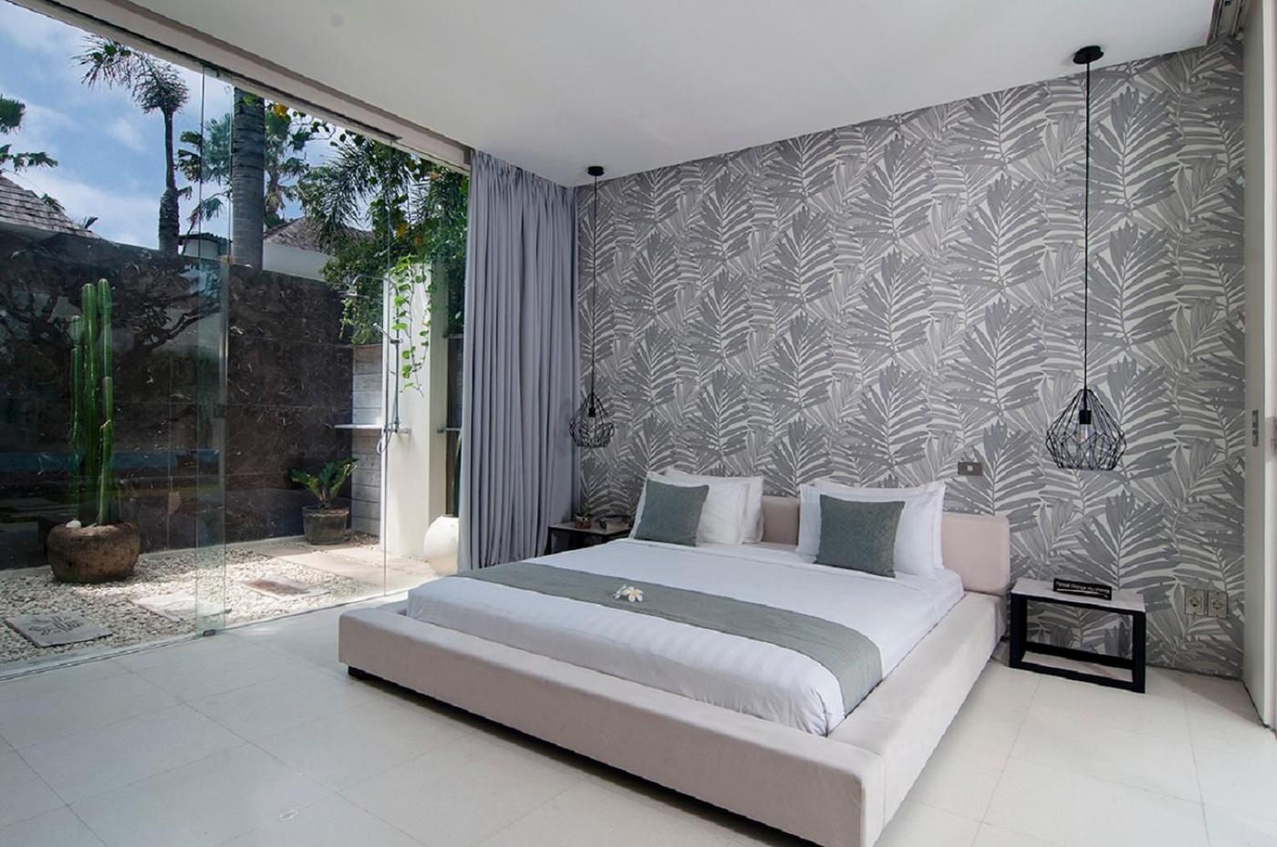 Premium Two-Bedroom Villa with Private Pool - Photo 22