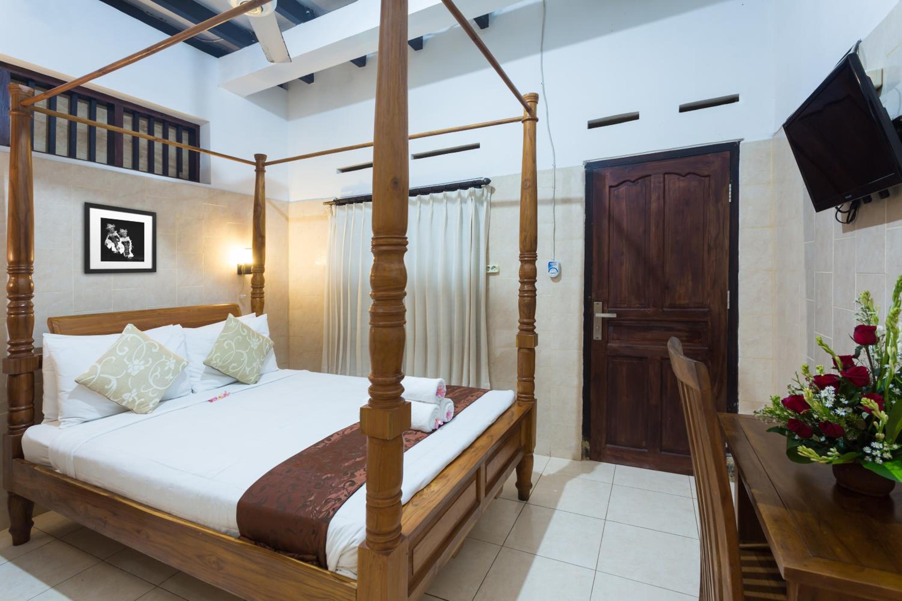 Standard Double Room - Photo 7