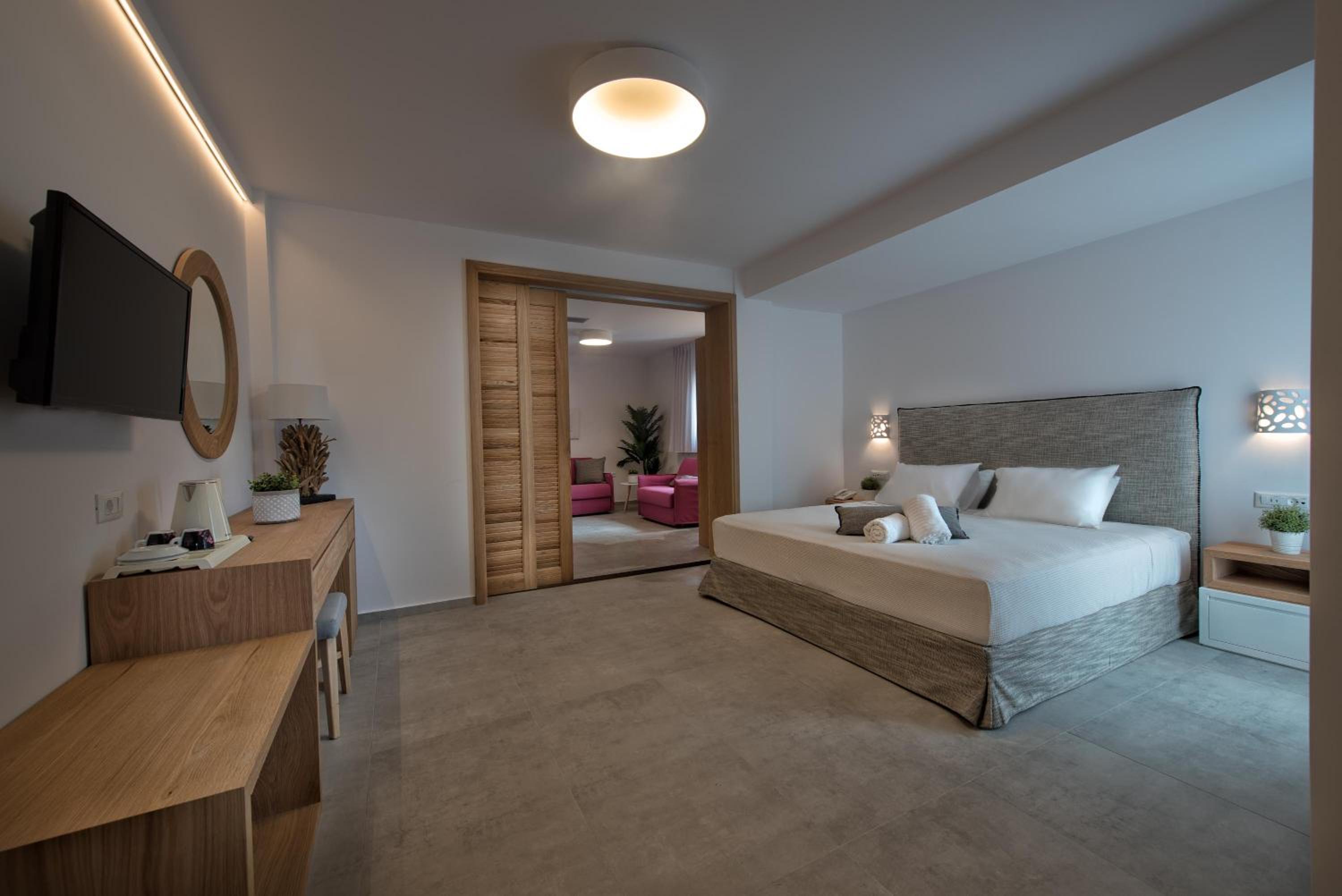 Family Suite with Side Sea View