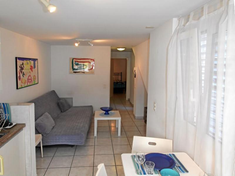One-Bedroom Apartment photo 3