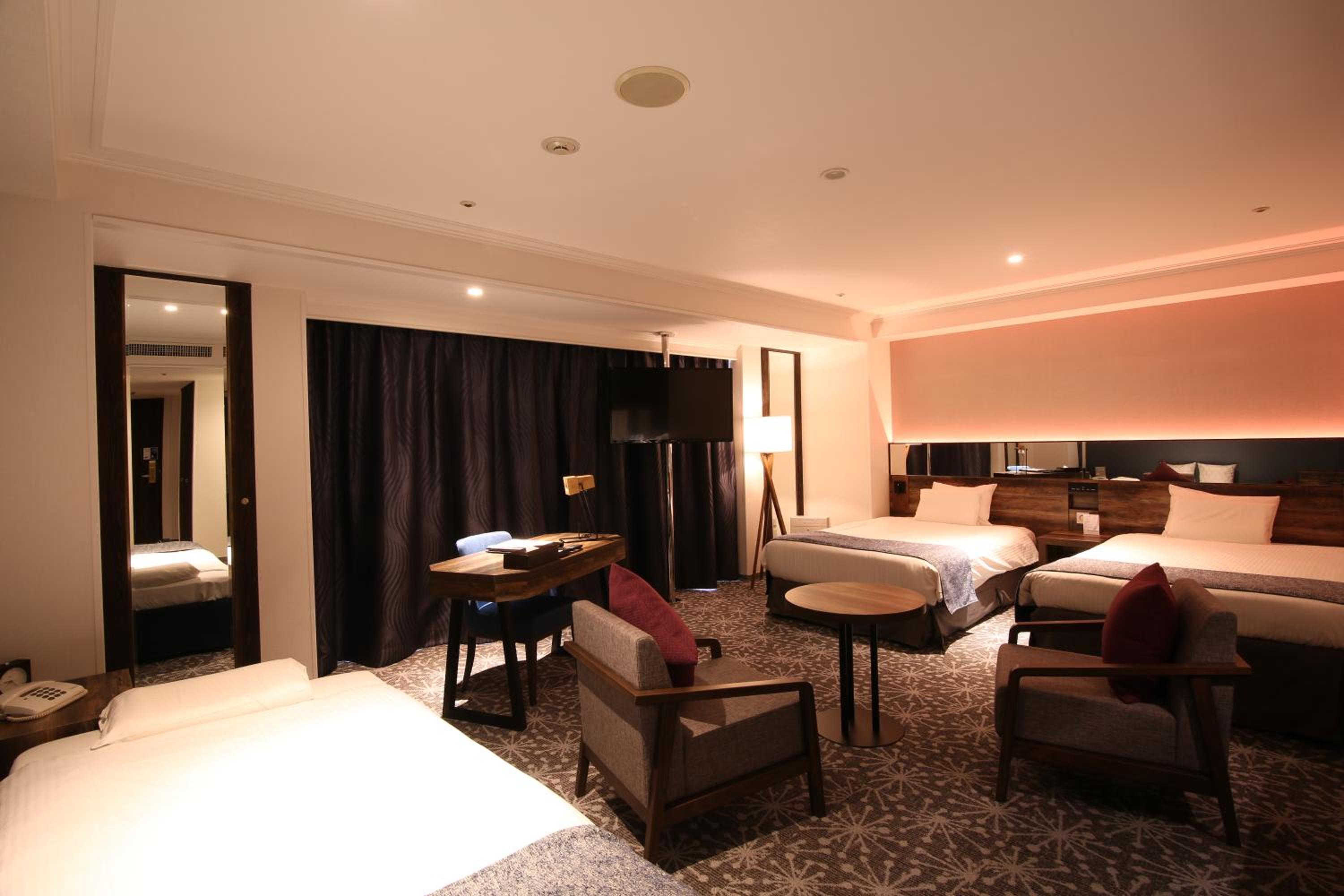 Grand Twin Room with Extra Bed - Non-Smoking - Photo 5