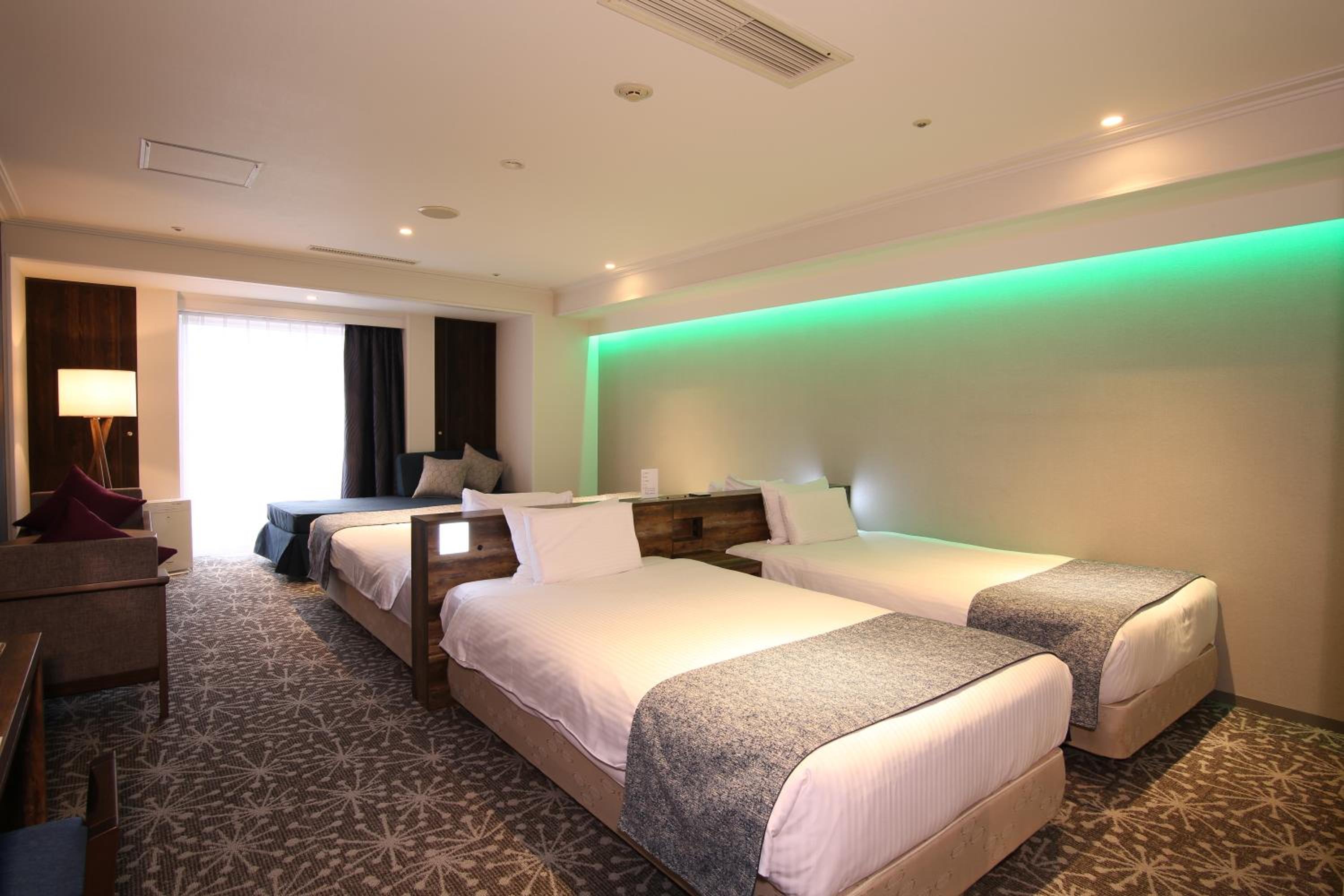 Grand Family Room - Non-Smoking - Photo 1