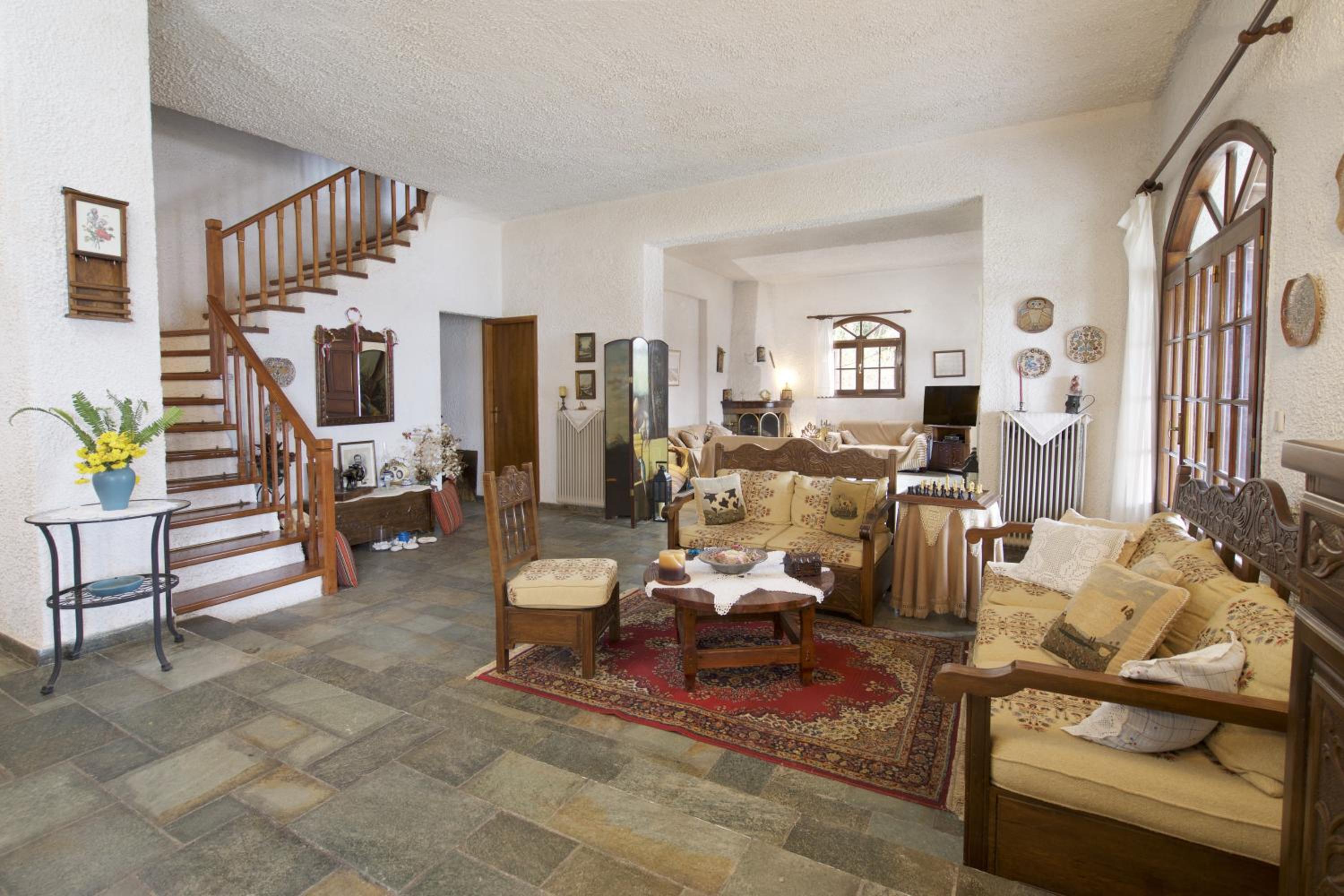 Three-Bedroom House photo 1