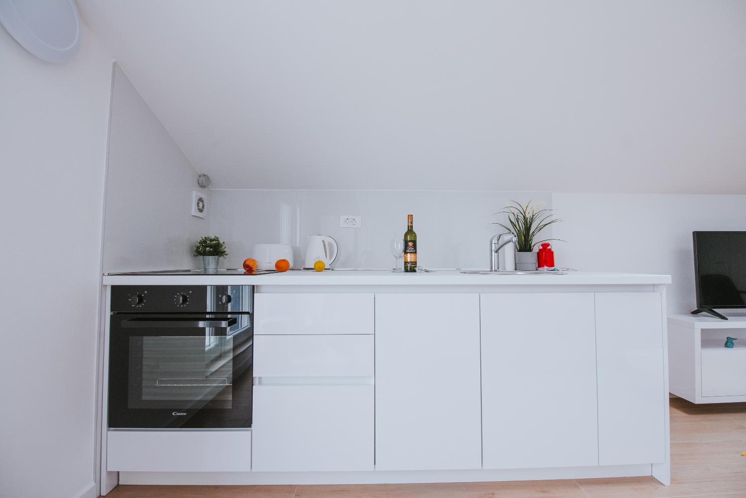 One-Bedroom Apartment - Photo 15