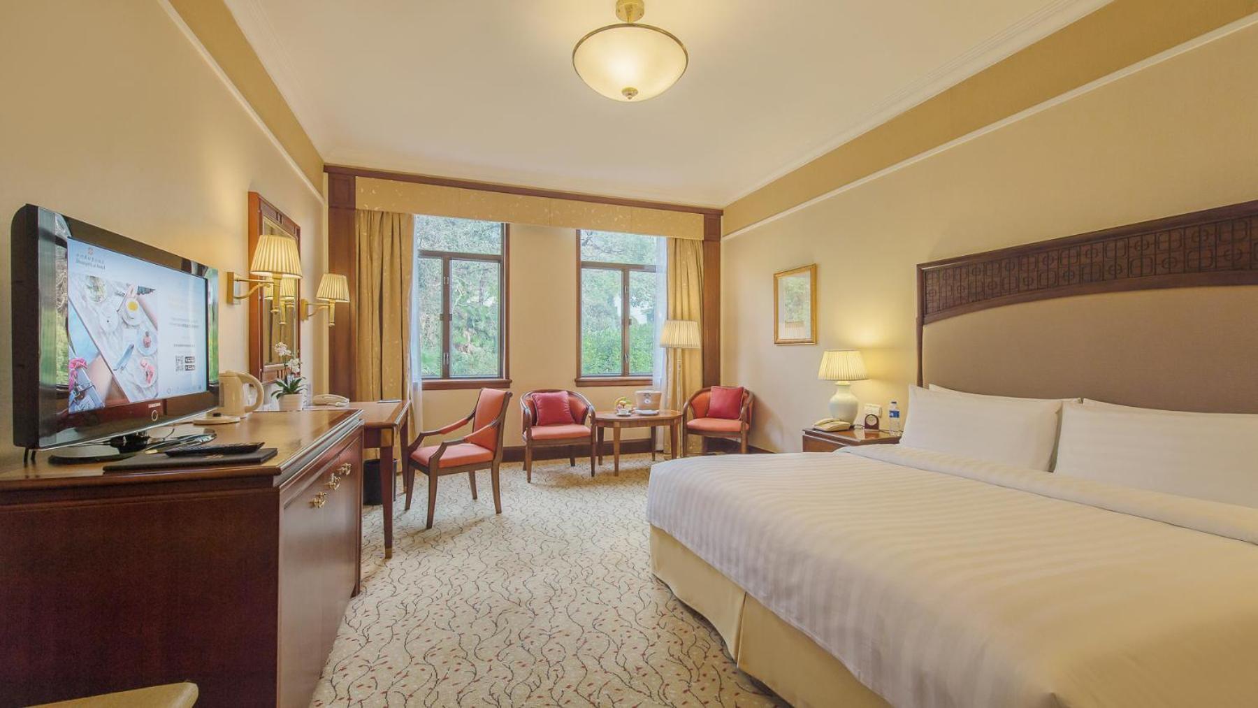 Horizon Hillview King Bed Room