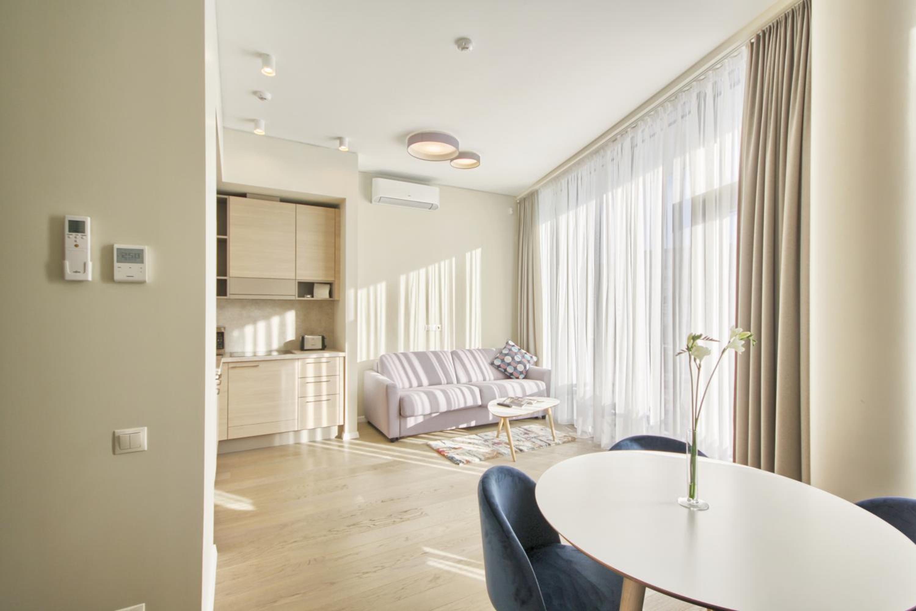 One-Bedroom Apartment - Photo 33