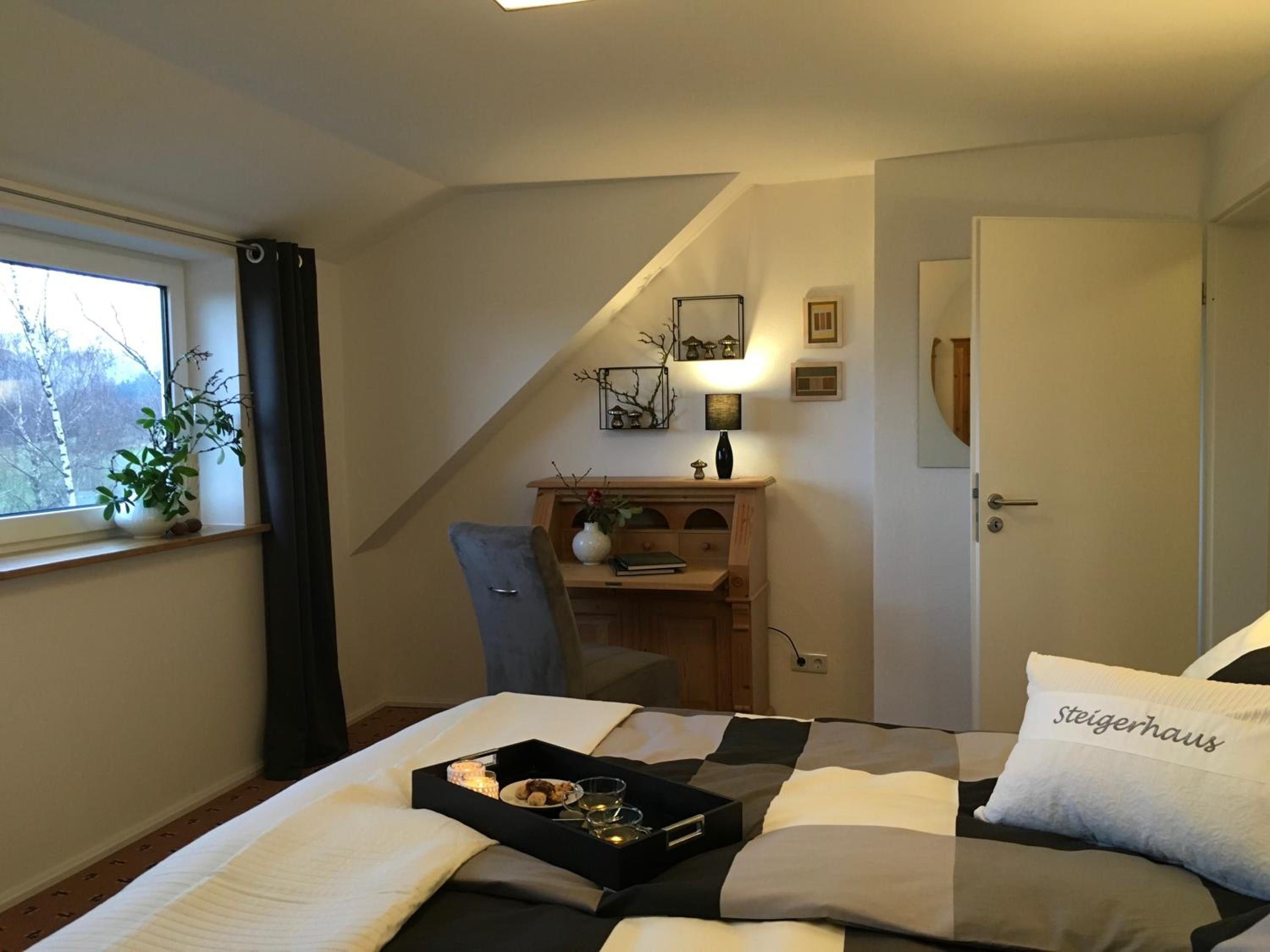 Apartment with Mountain View photo 2