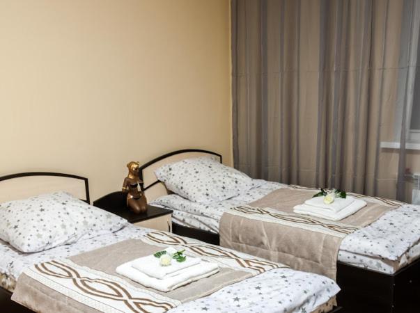 Twin Room with Shower