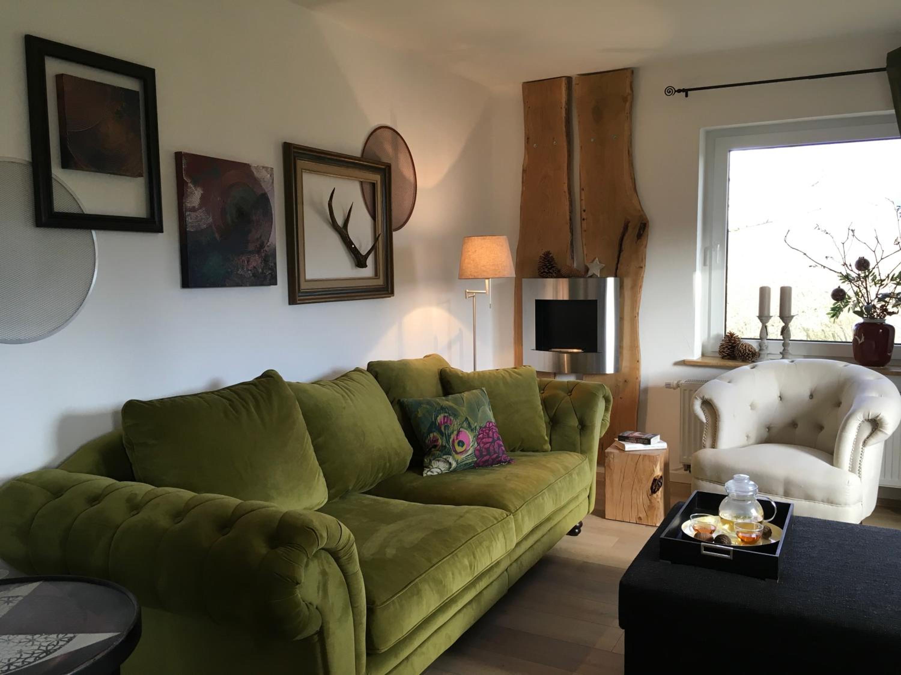 Apartment with Mountain View photo 1
