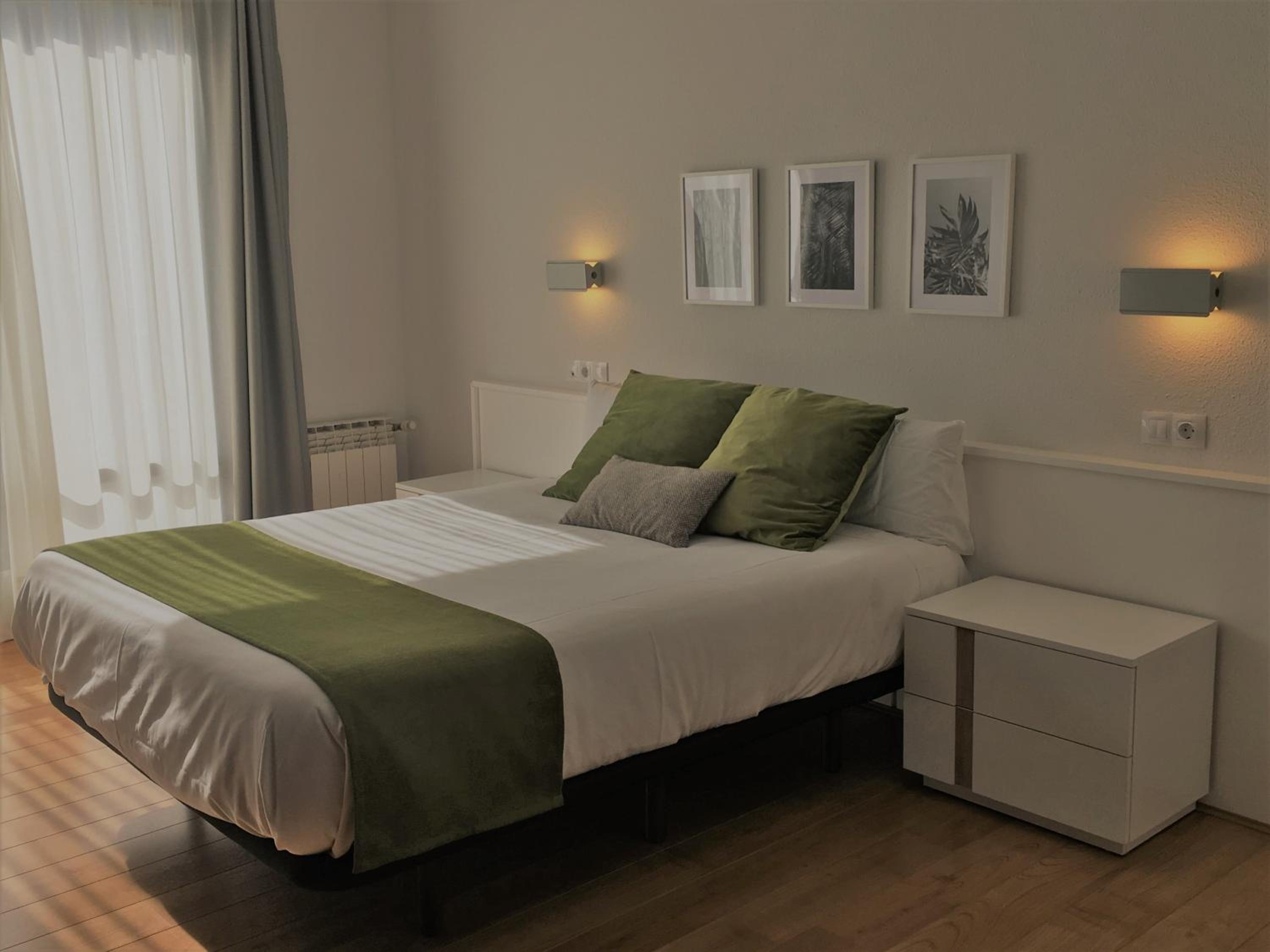 Double Room - Photo 4