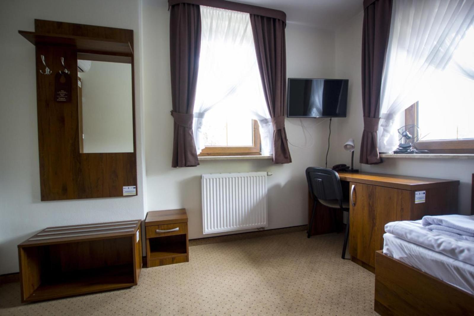 Single Room - Disability Access photo 1