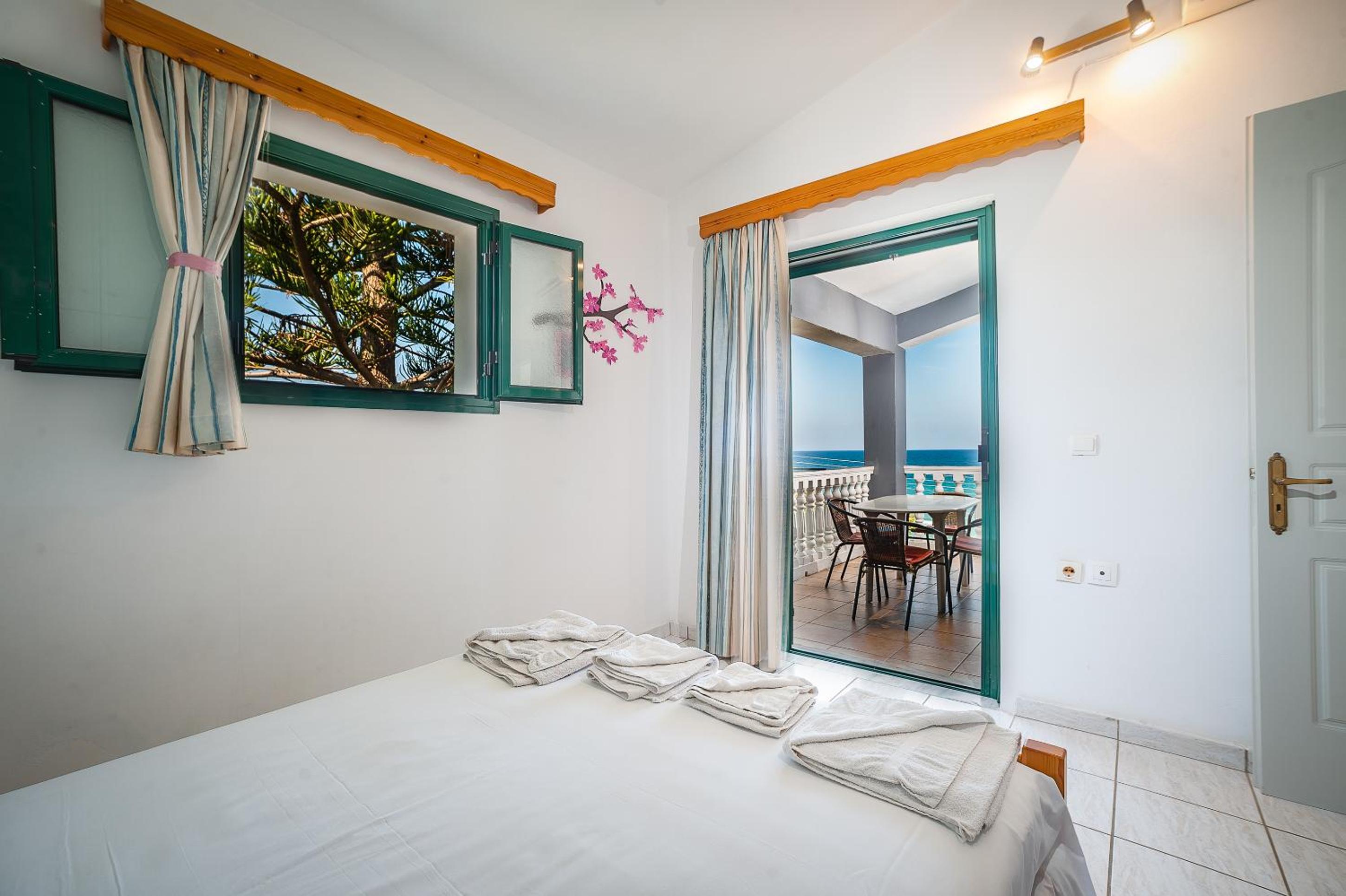 Apartment with Sea View photo 2