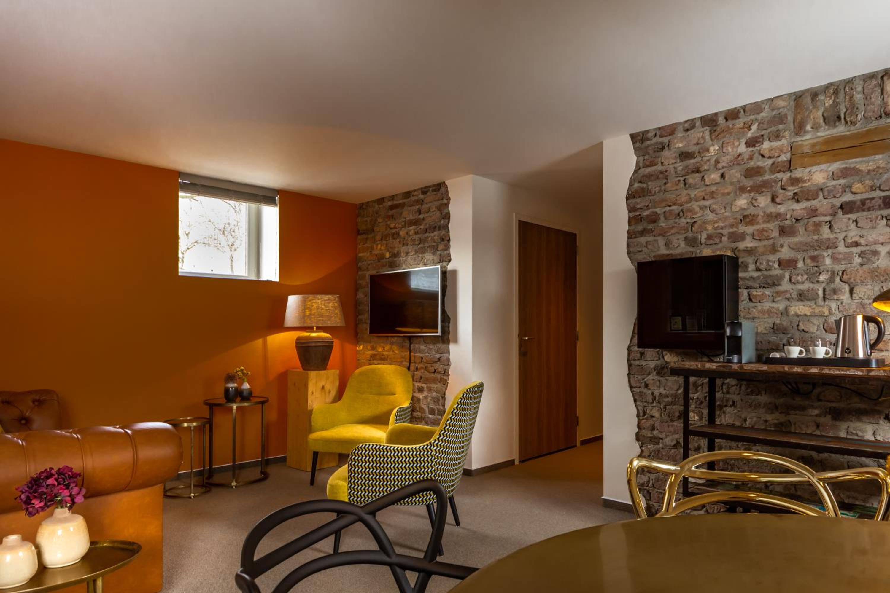 Deluxe Suite - Photo 2