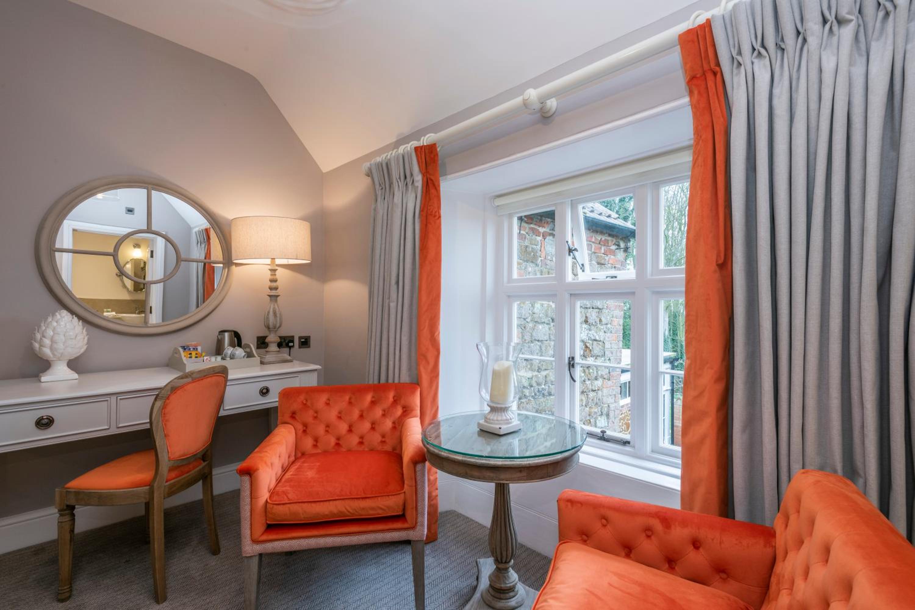 Manor Four-Poster Double Room - Photo 4