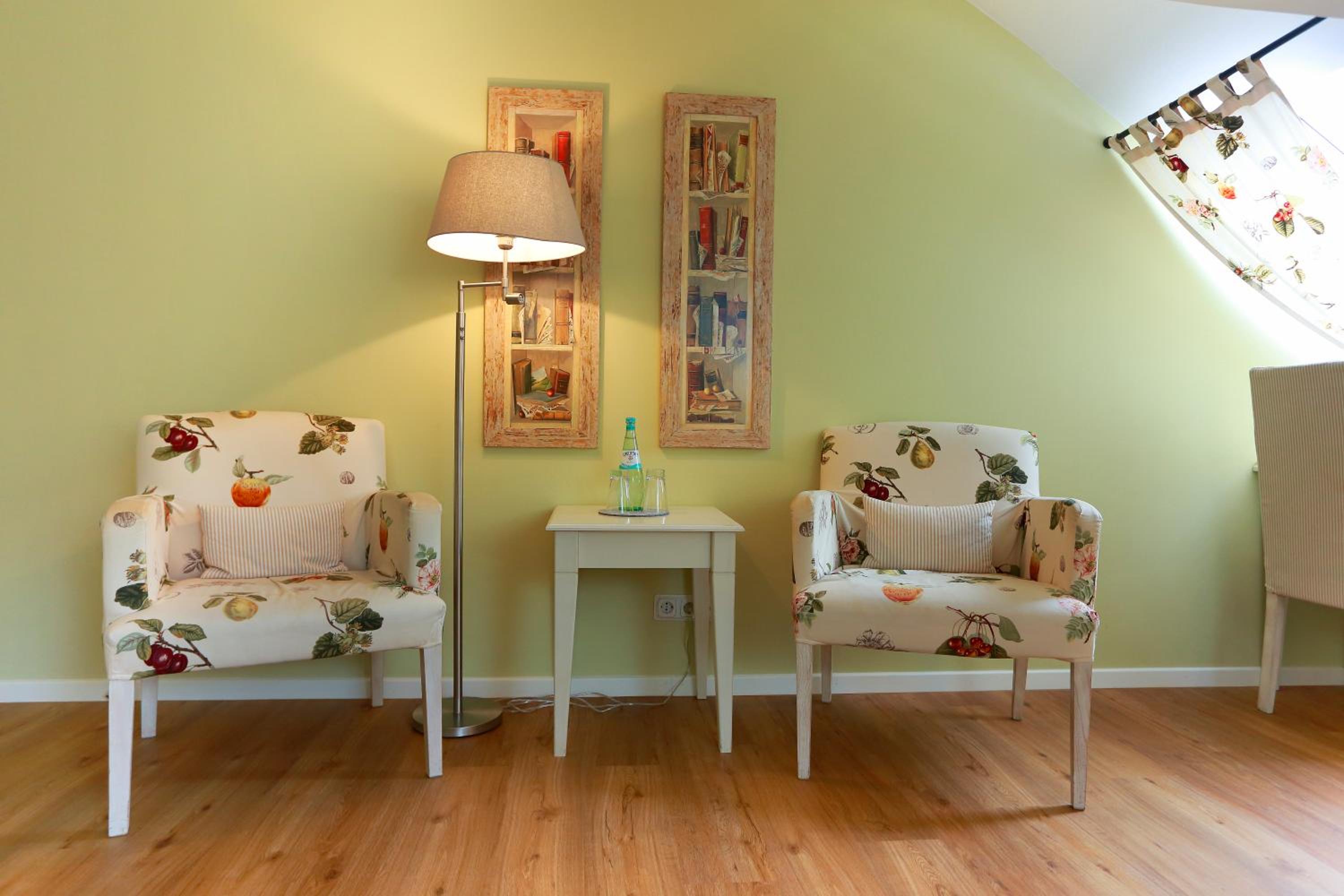 Blesius Garden Room - Photo 3