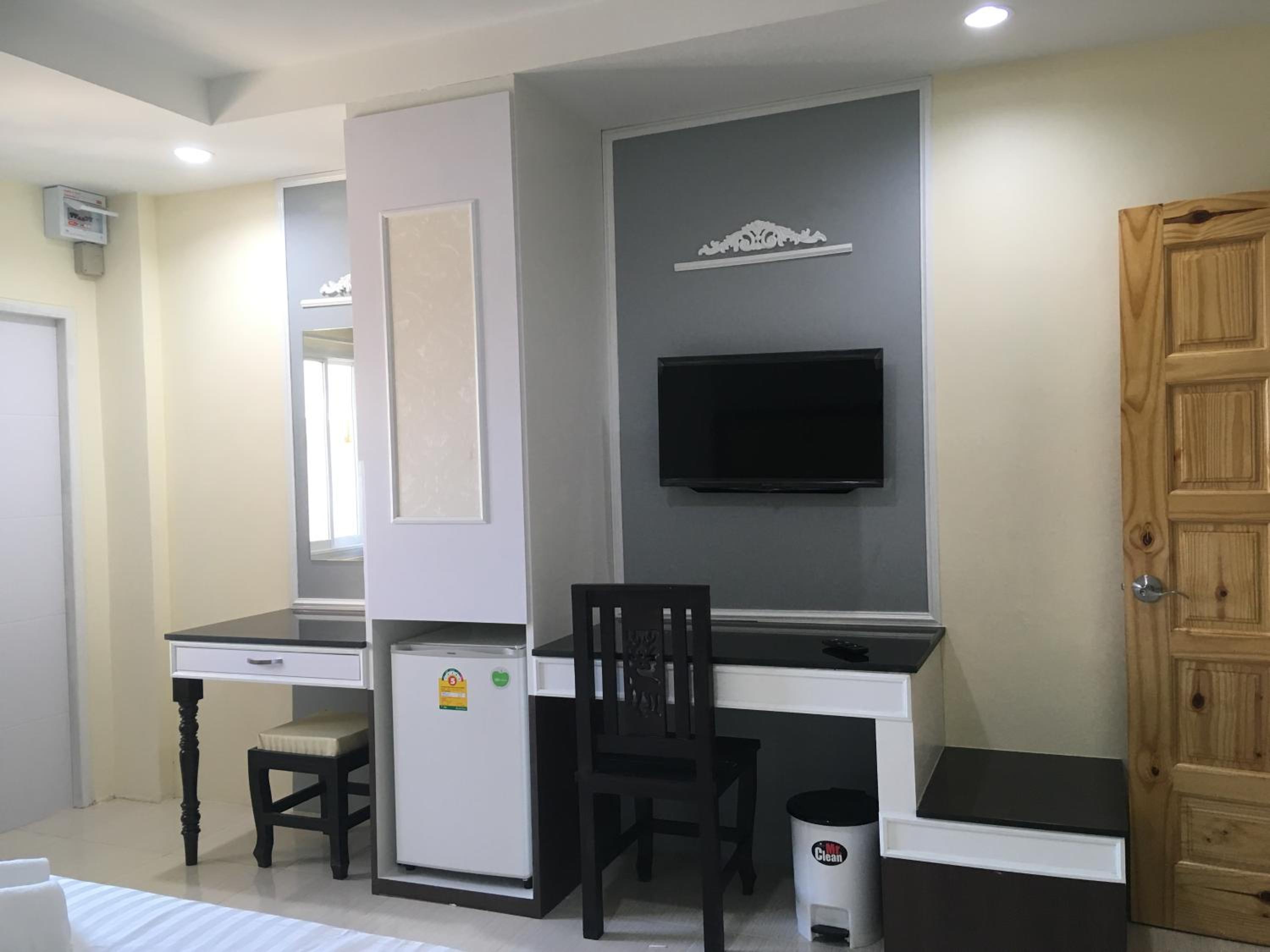 Deluxe Room - Photo 2
