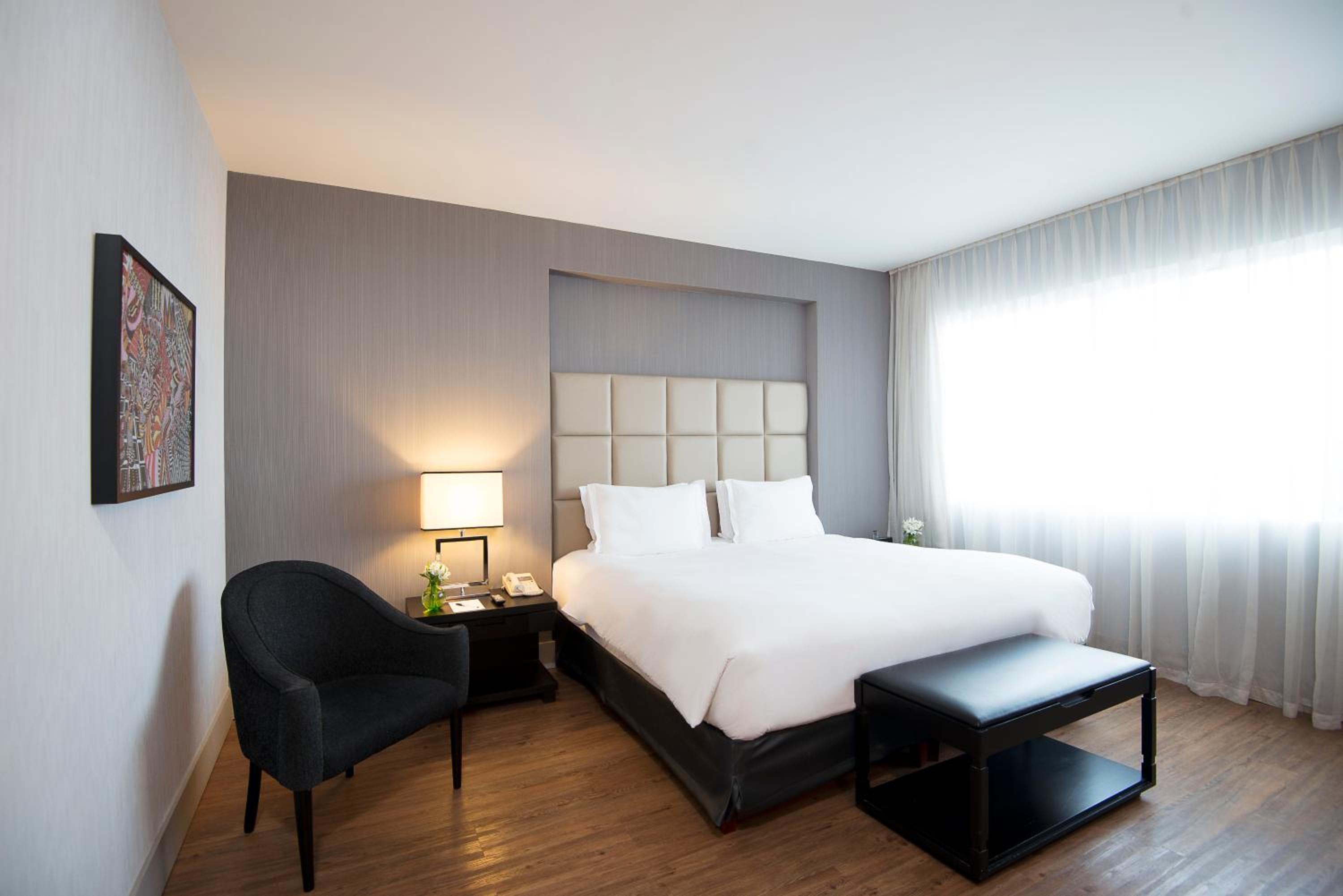 Deluxe Queen Room - Photo 3