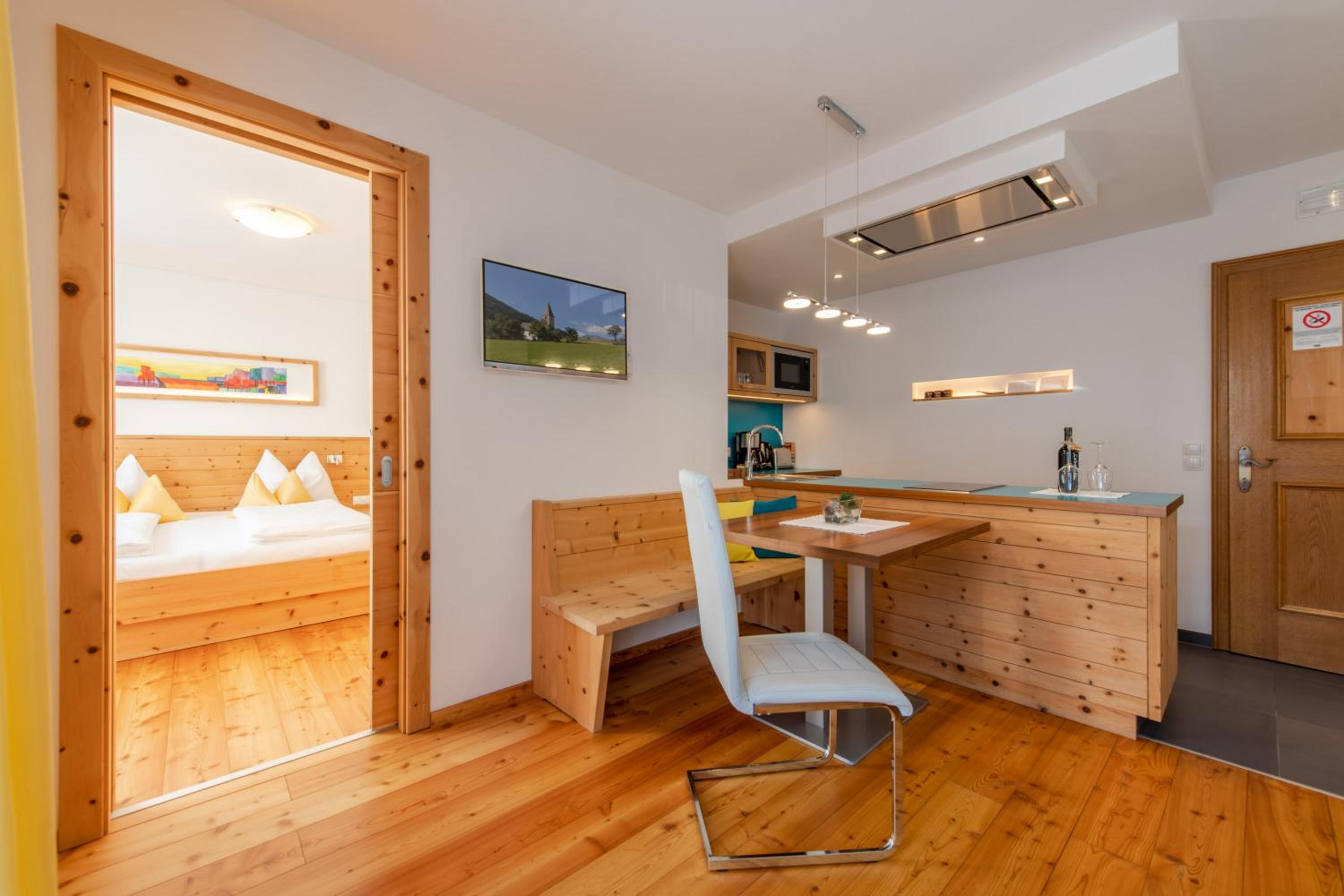 Superior One-Bedroom Apartment