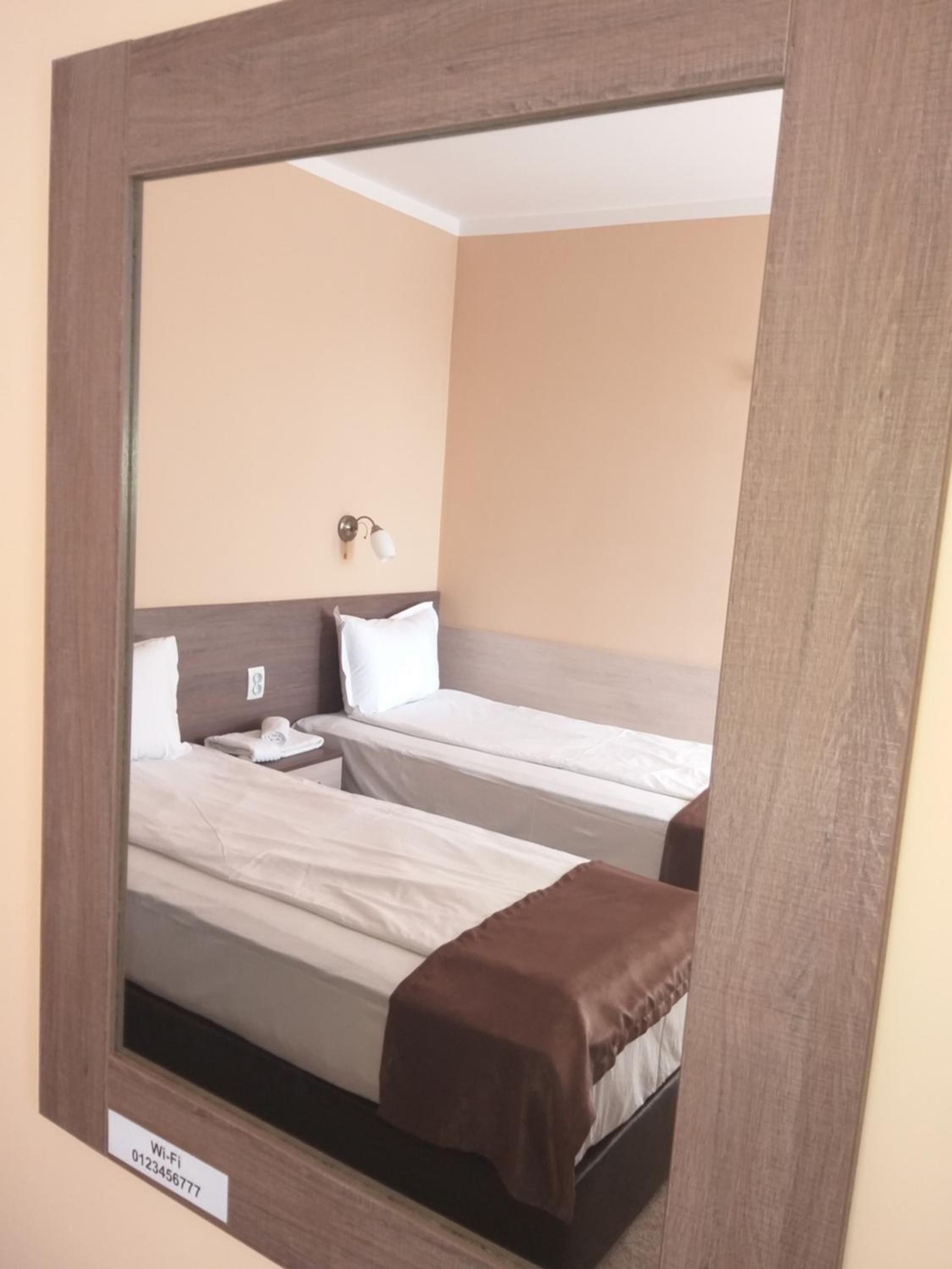 Double or Twin Room photo 3