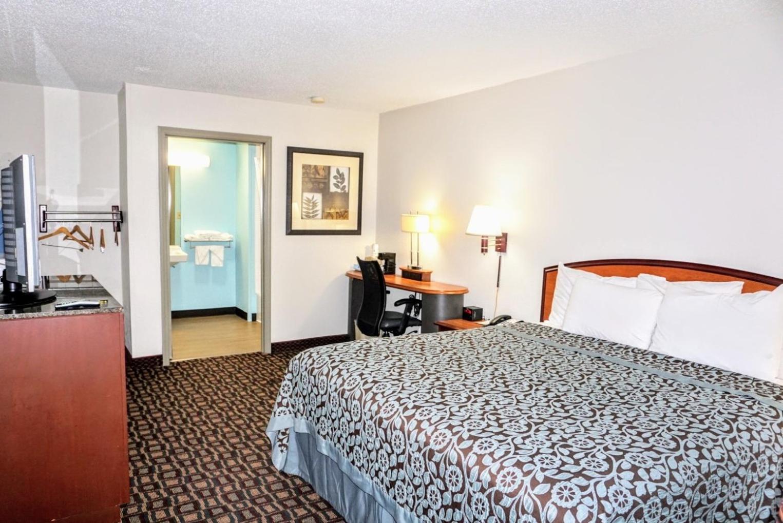 King Room - Disability Access/Smoking - Photo 1