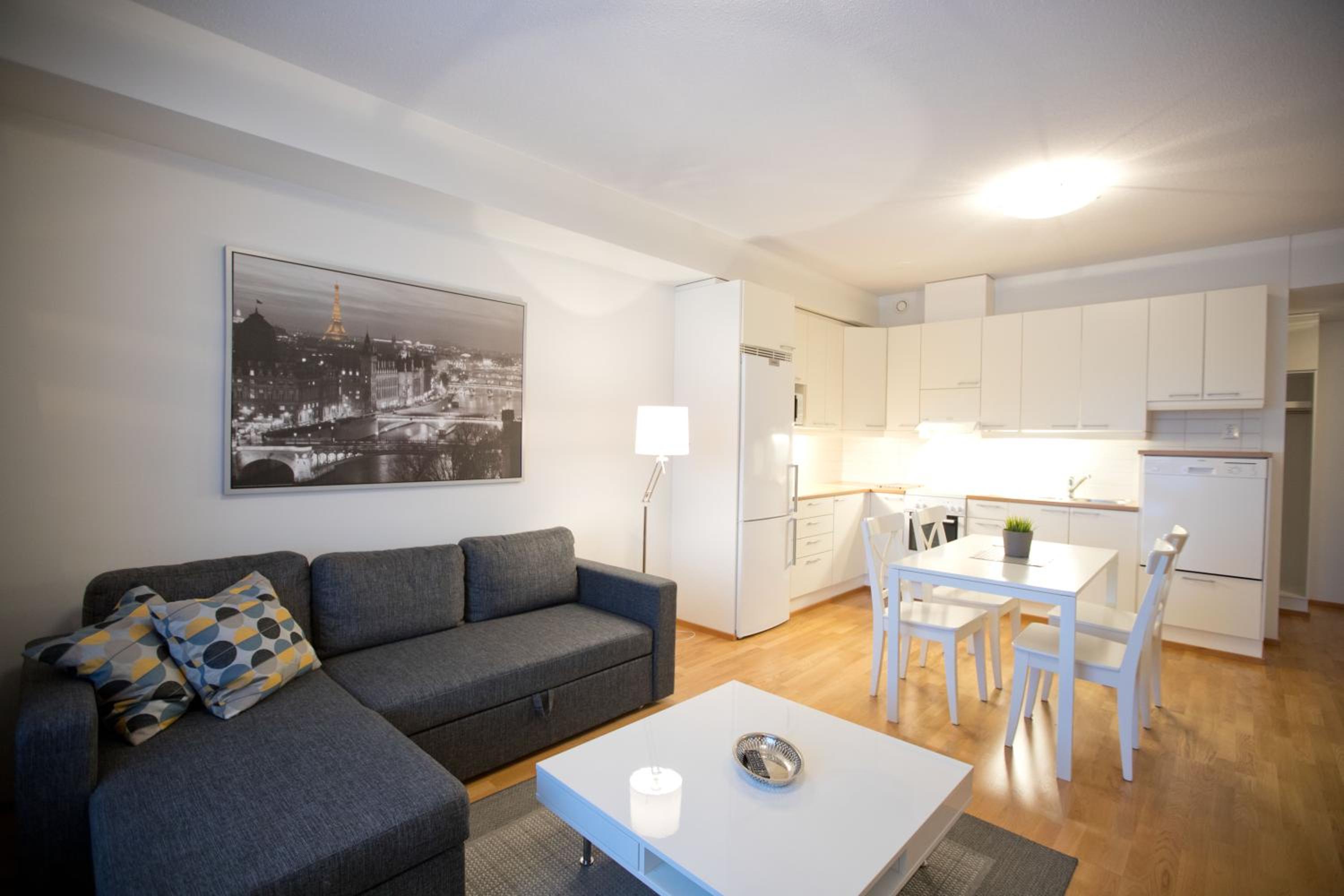 Apartment with Sauna - Photo 8