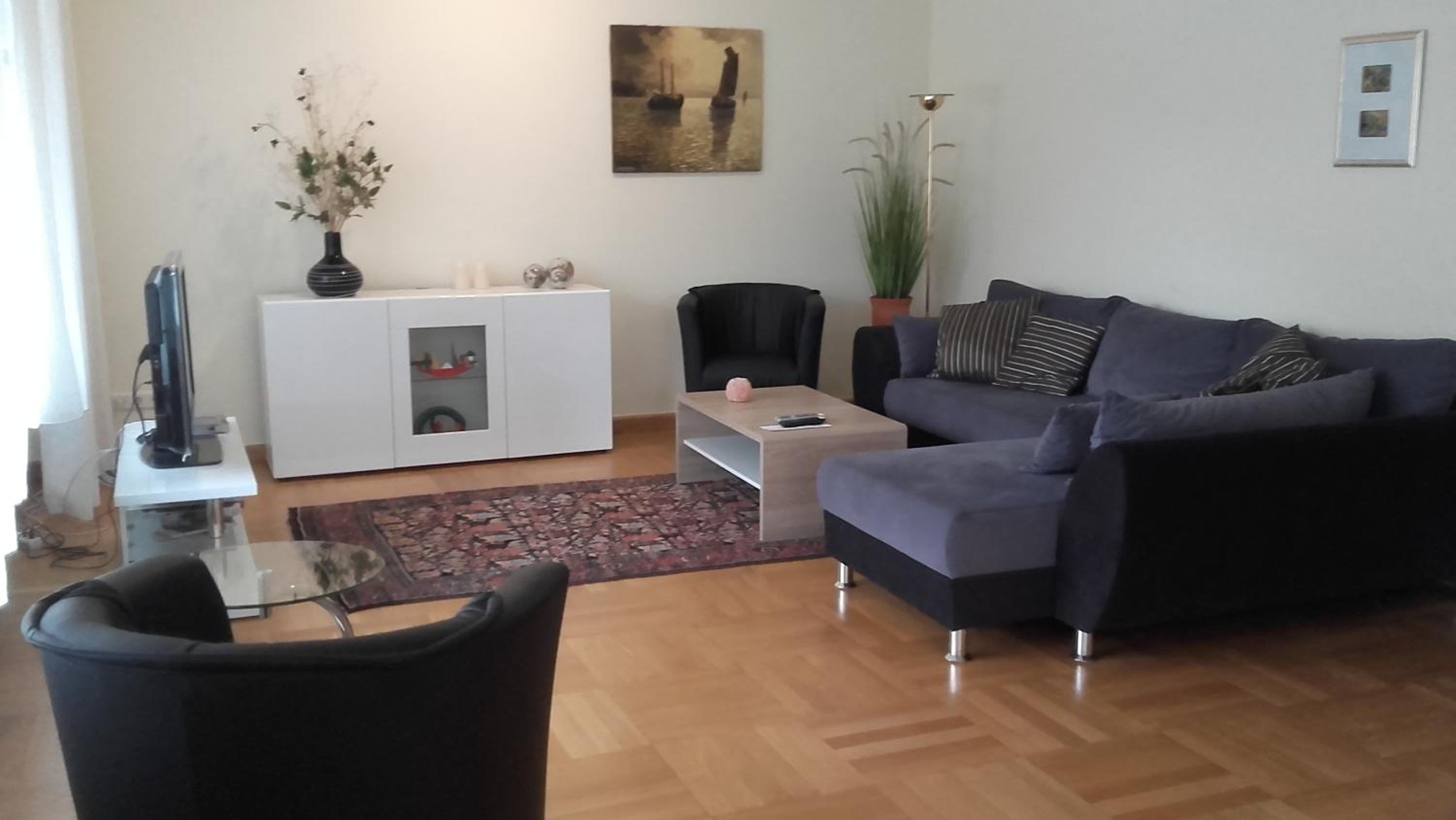 Three-Bedroom Apartment photo 1