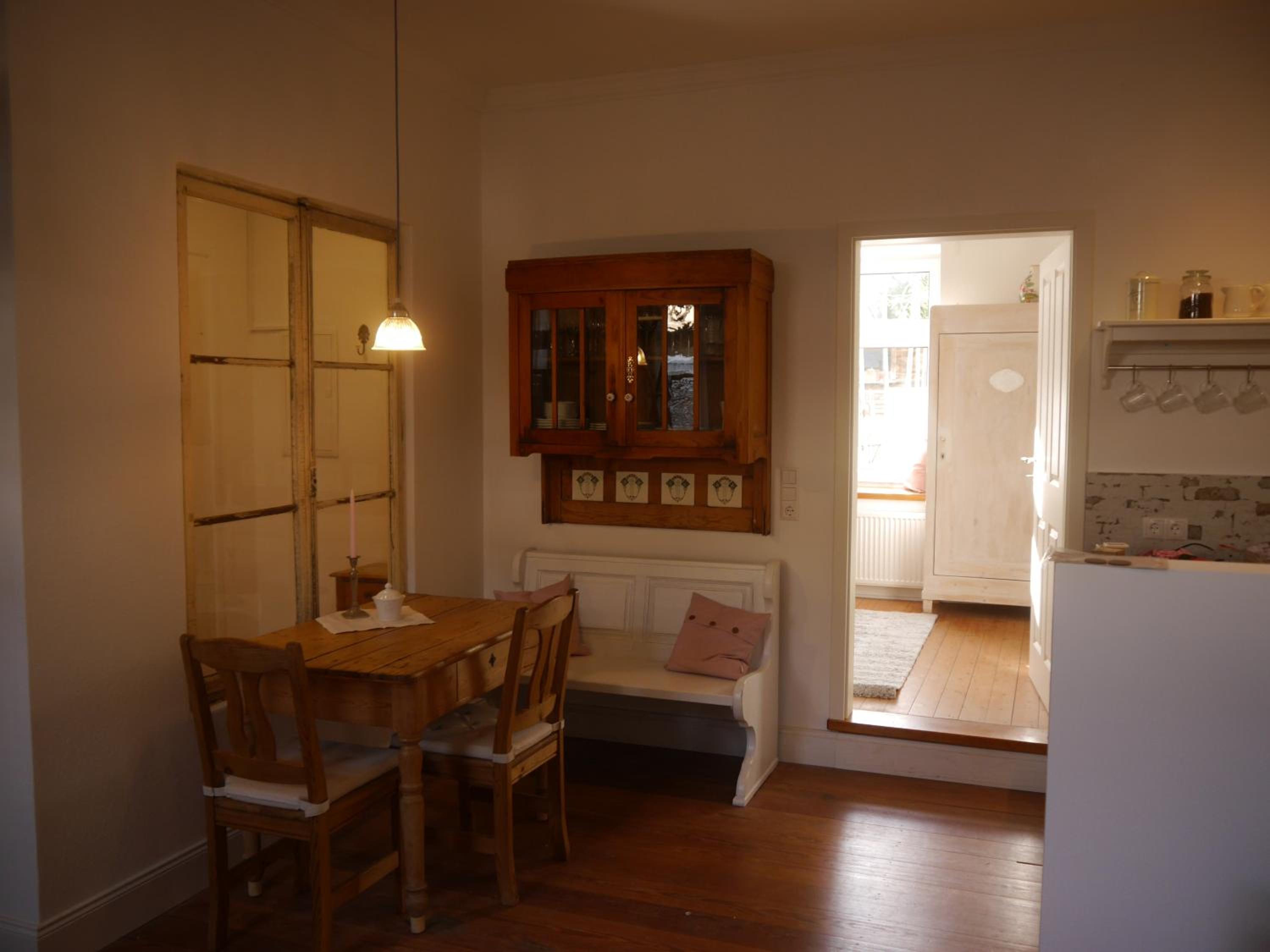 Apartment photo 2