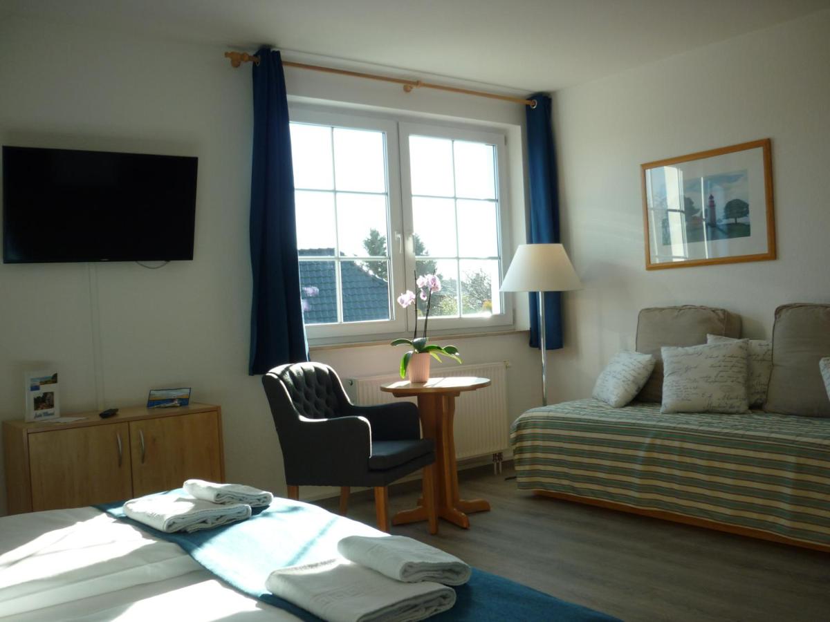 Triple Room with Bathroom photo 1