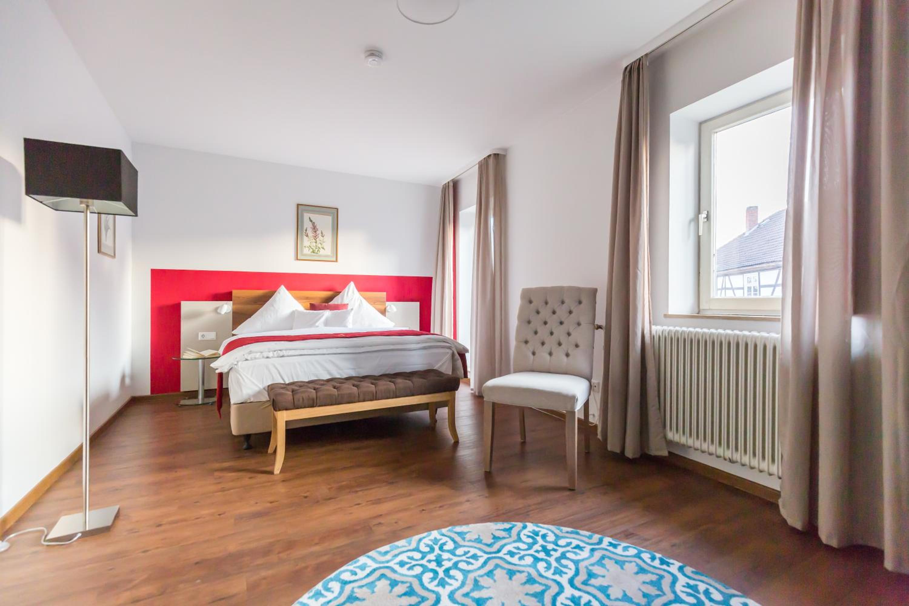 Standard Queen Room photo 2