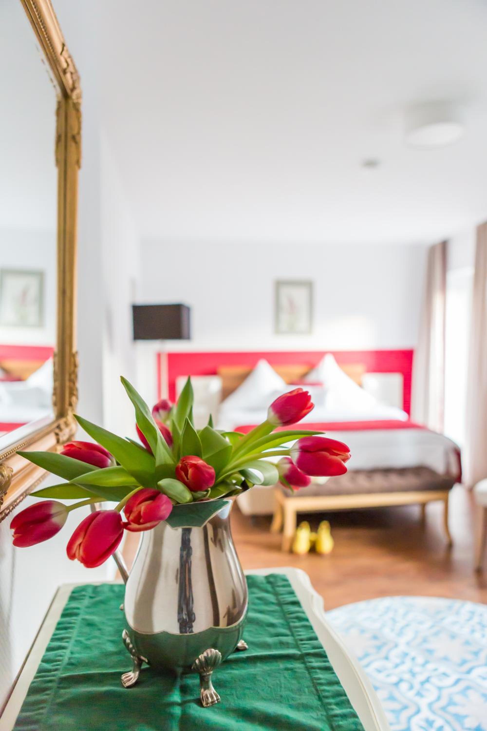 Standard Queen Room photo 3