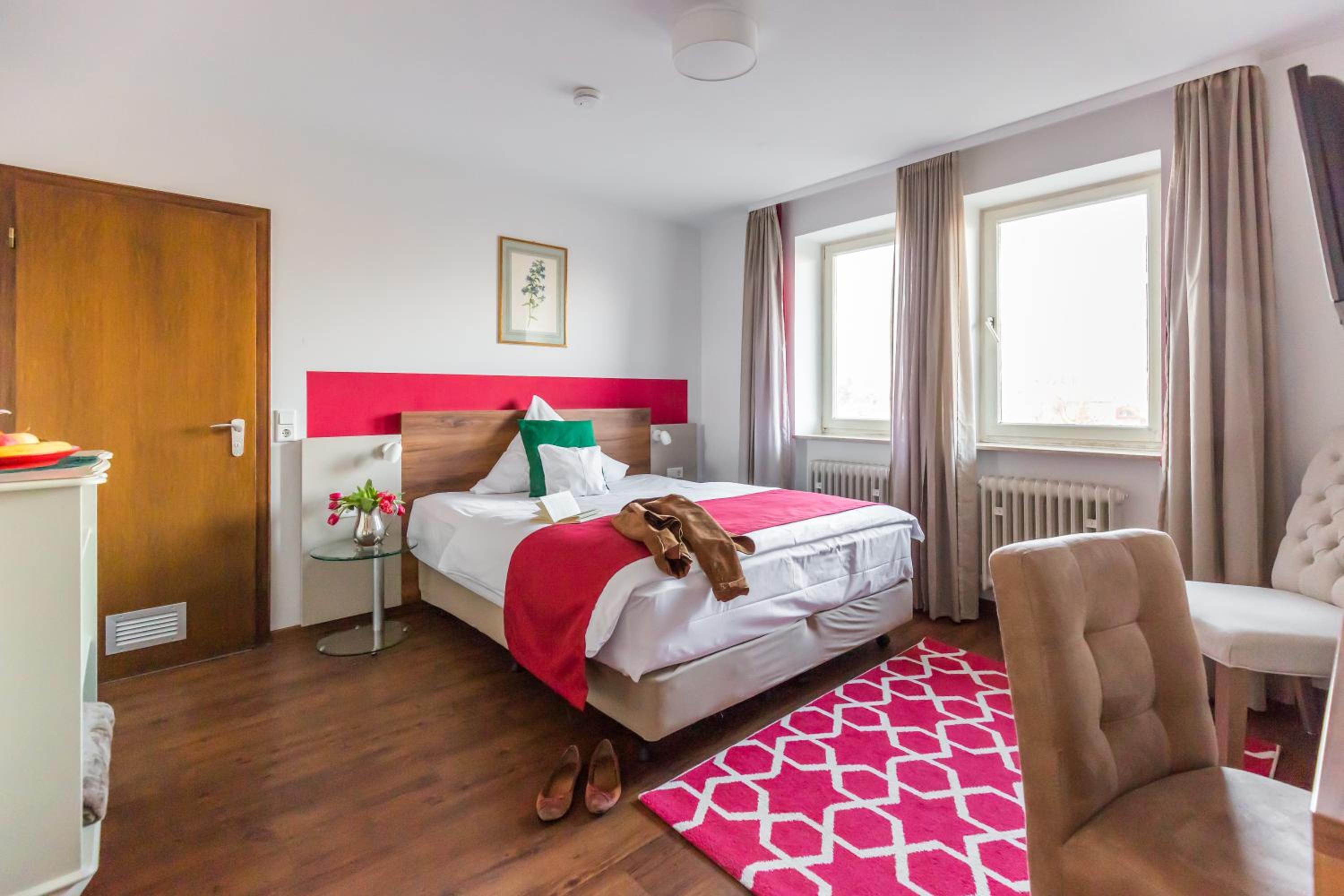 Single Room photo 3