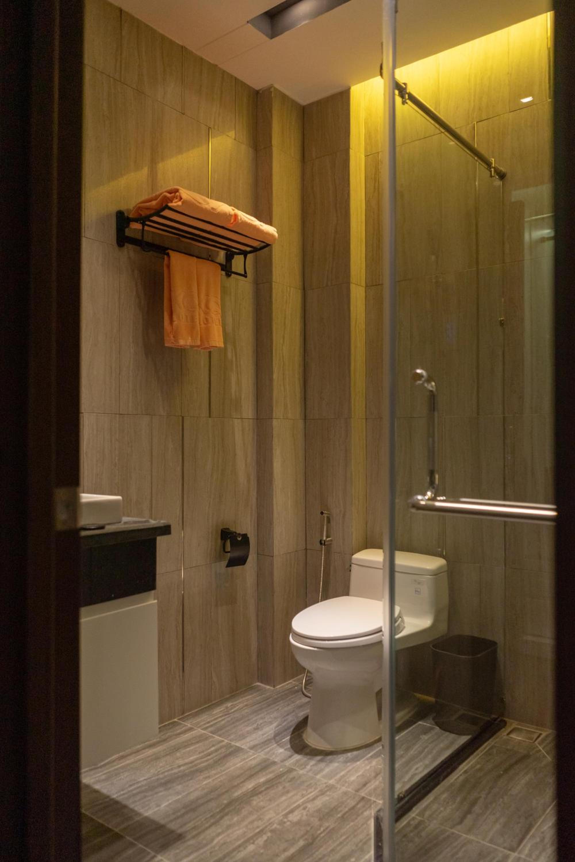Deluxe Double Room with Balcony - Photo 1