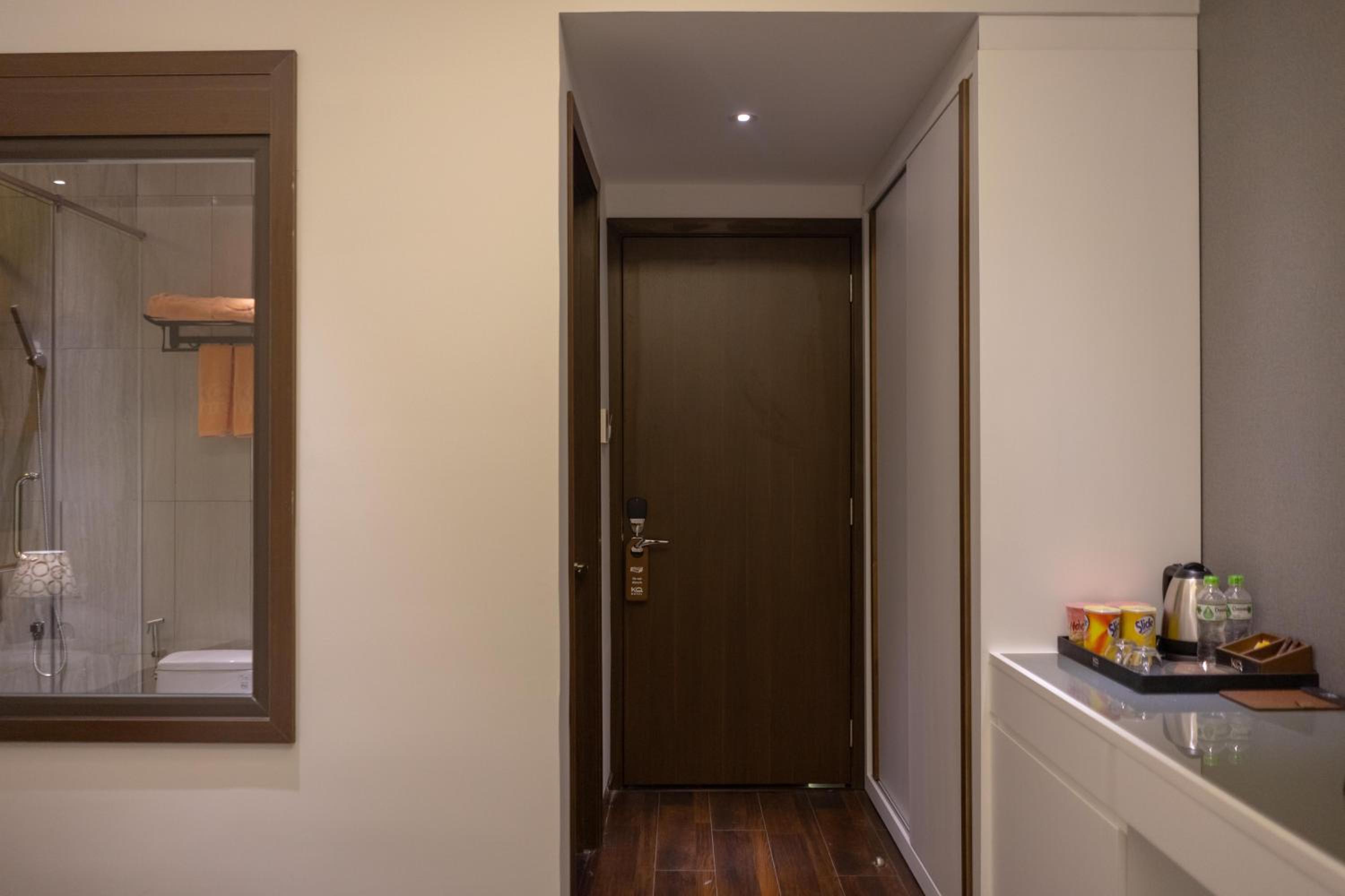 Standard Double Room - Photo 8