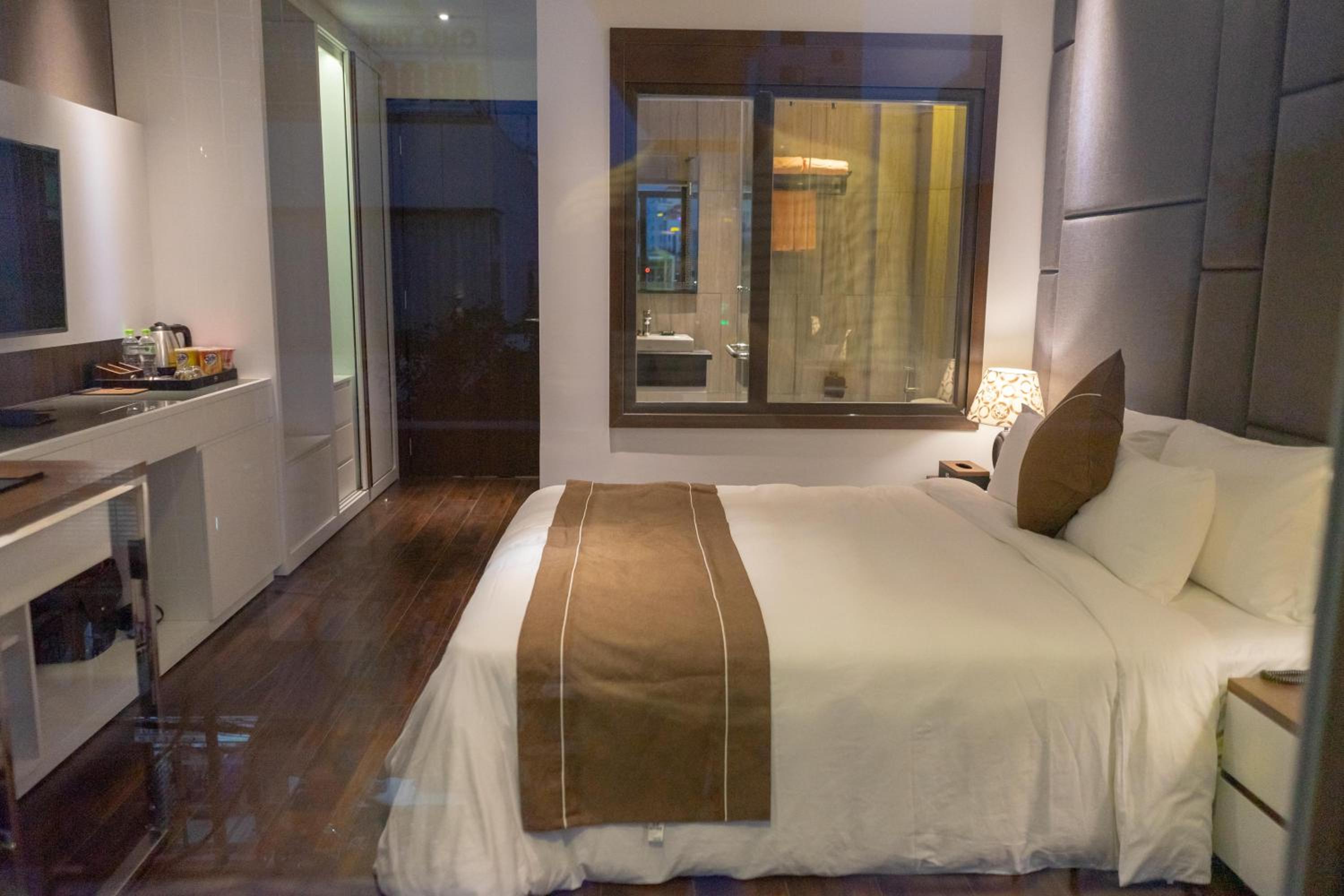 Standard Double Room - Photo 6