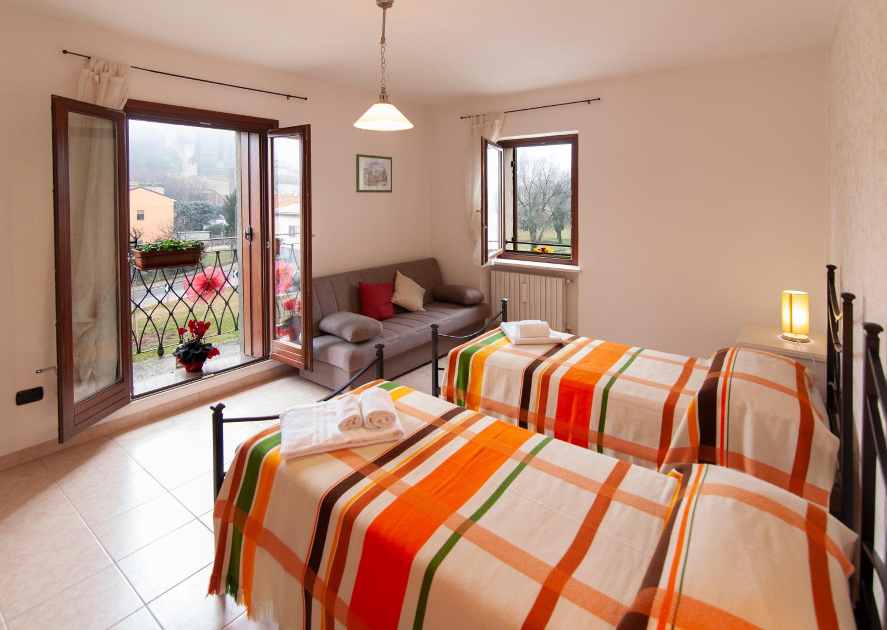 Three-Bedroom Apartment - High Floor photo 1