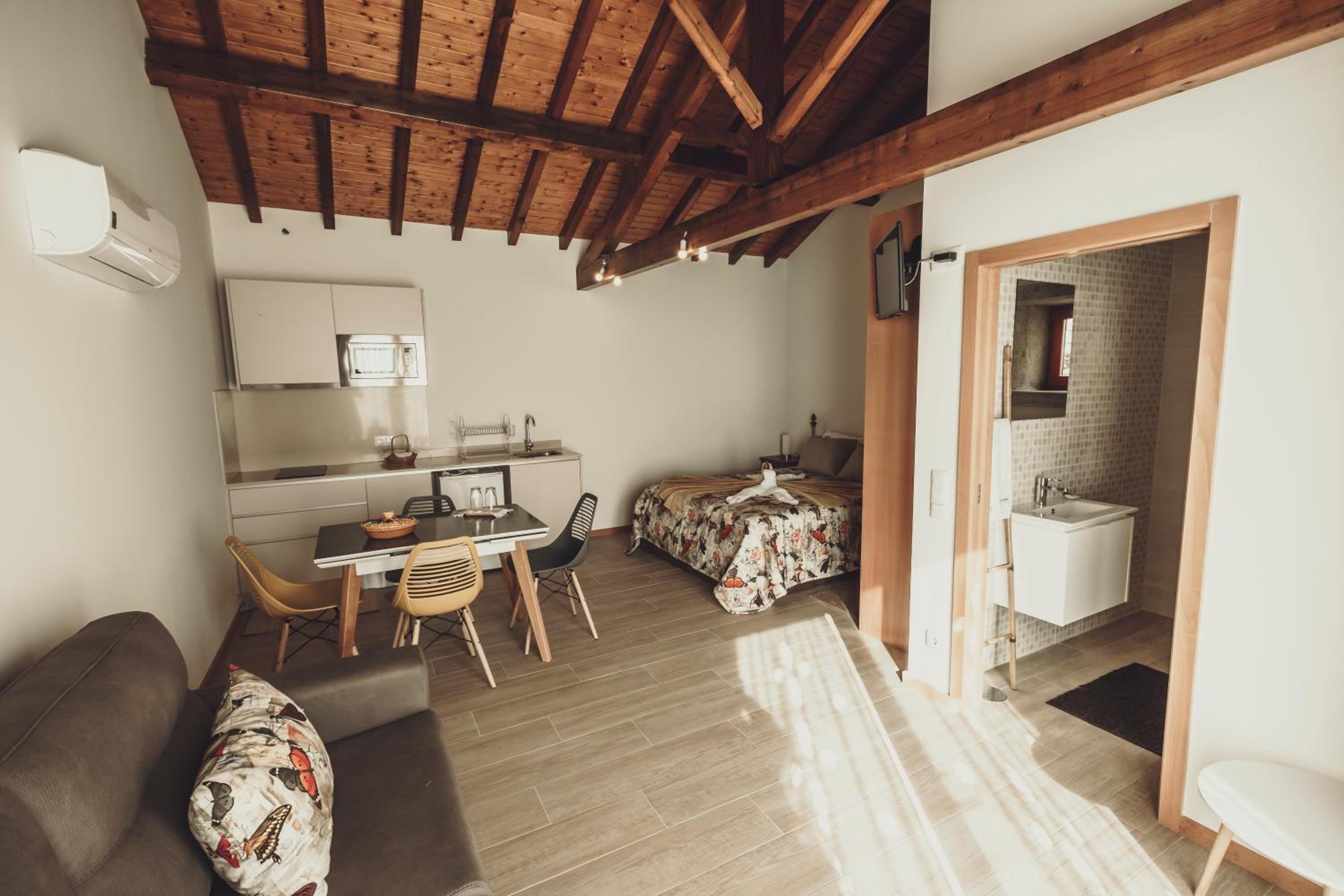 King Studio with Sofa Bed photo 1