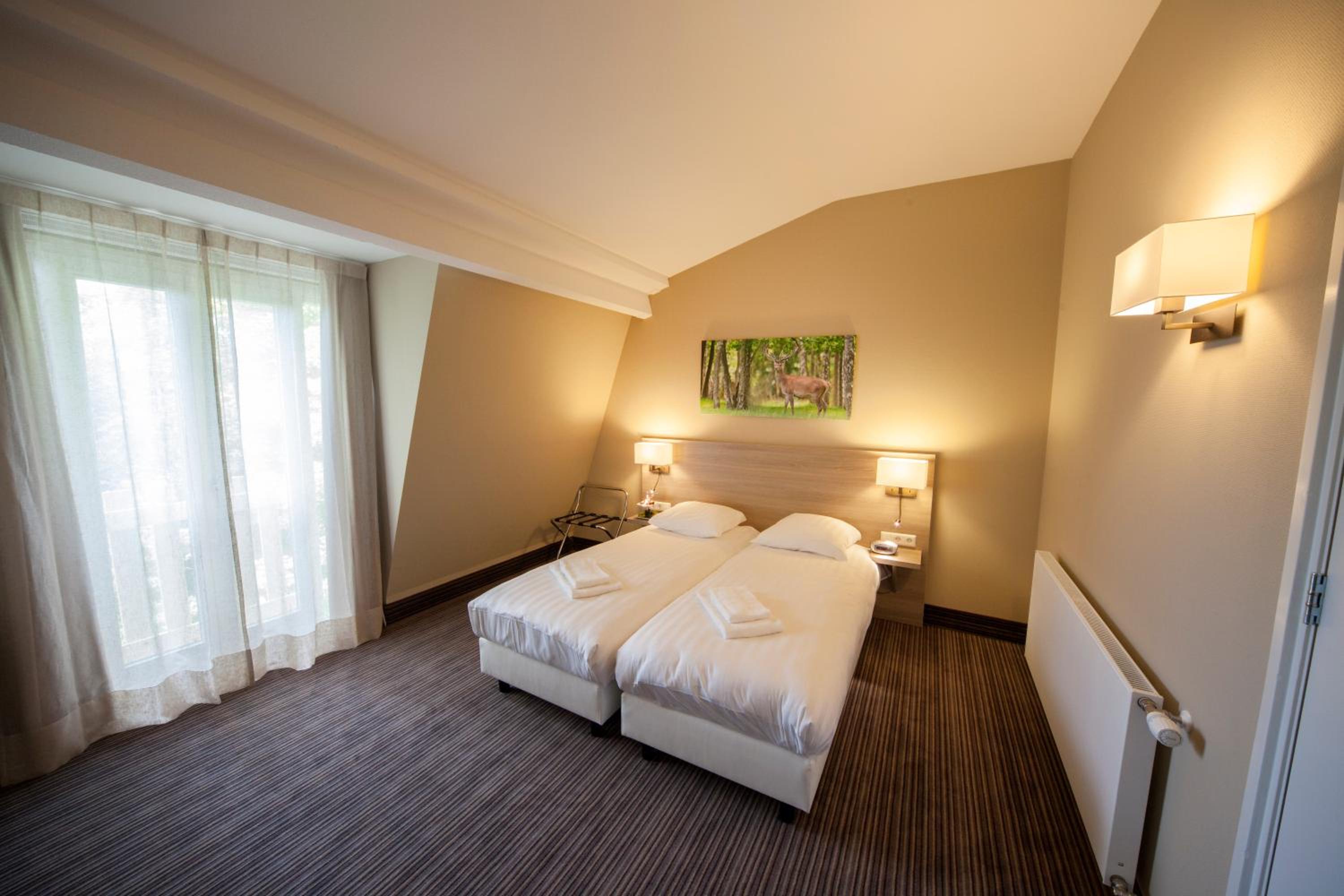 Spacious Comfort Double Room - Photo 1