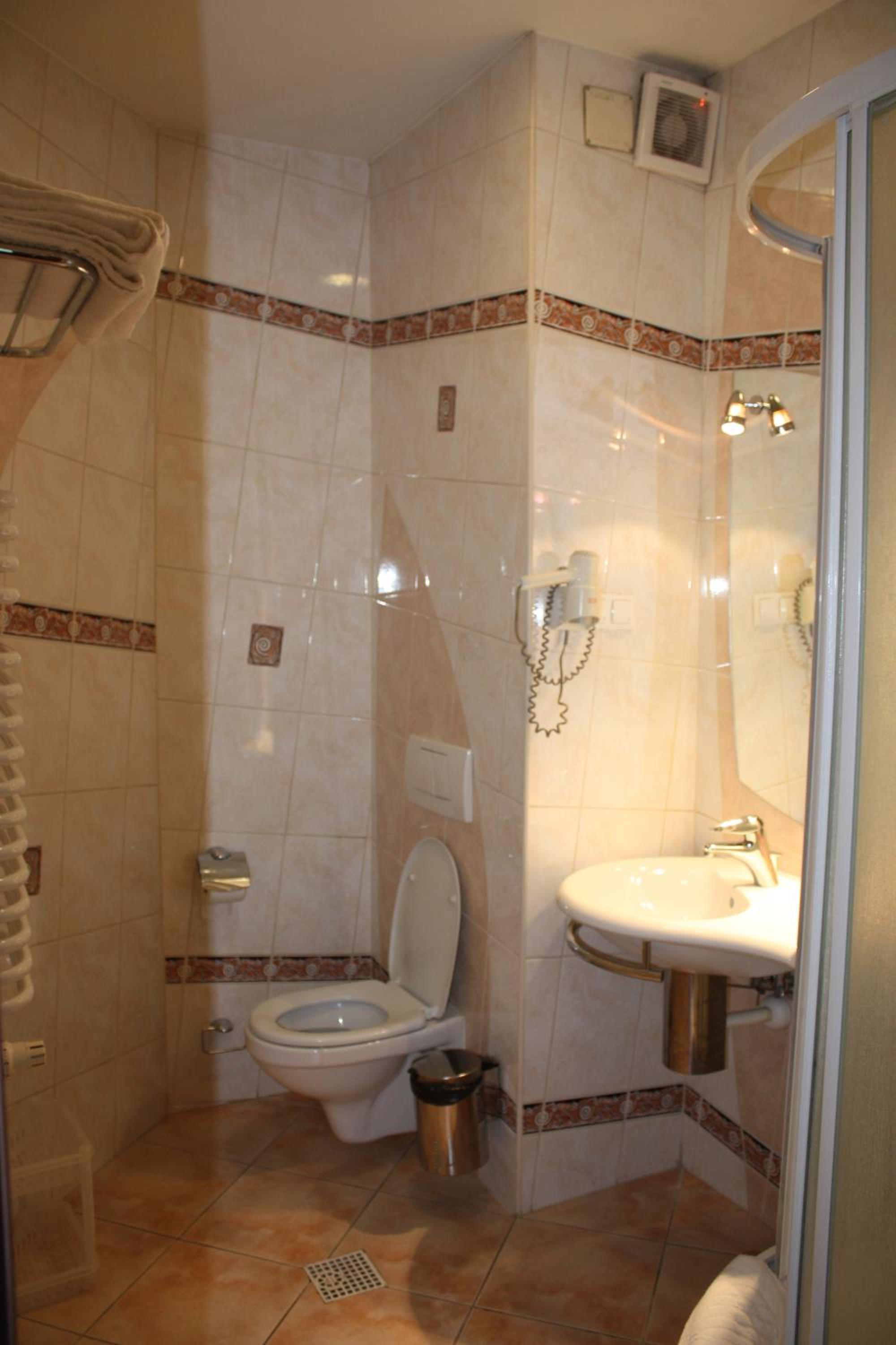 Triple Room - Photo 5