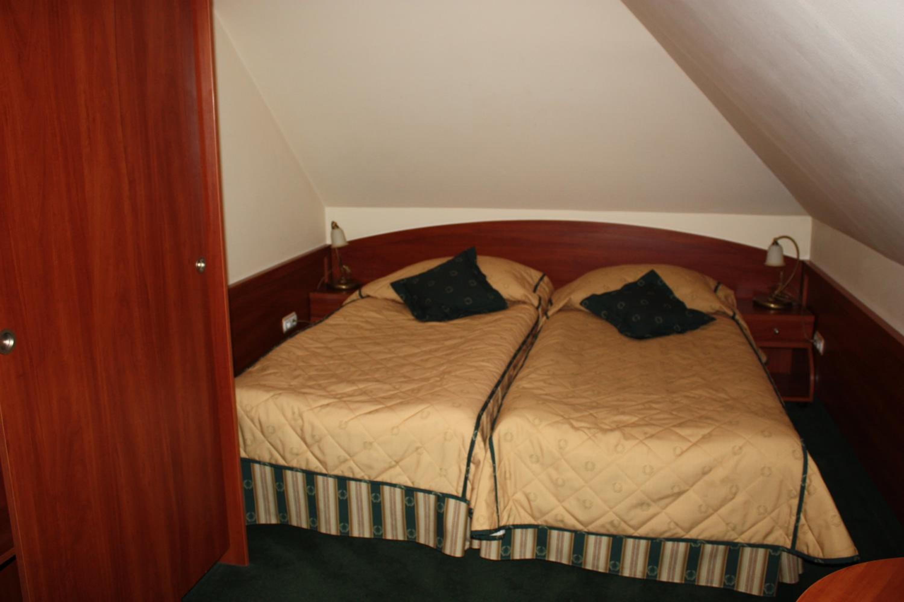 Apartment (4 Adults) - Photo 5