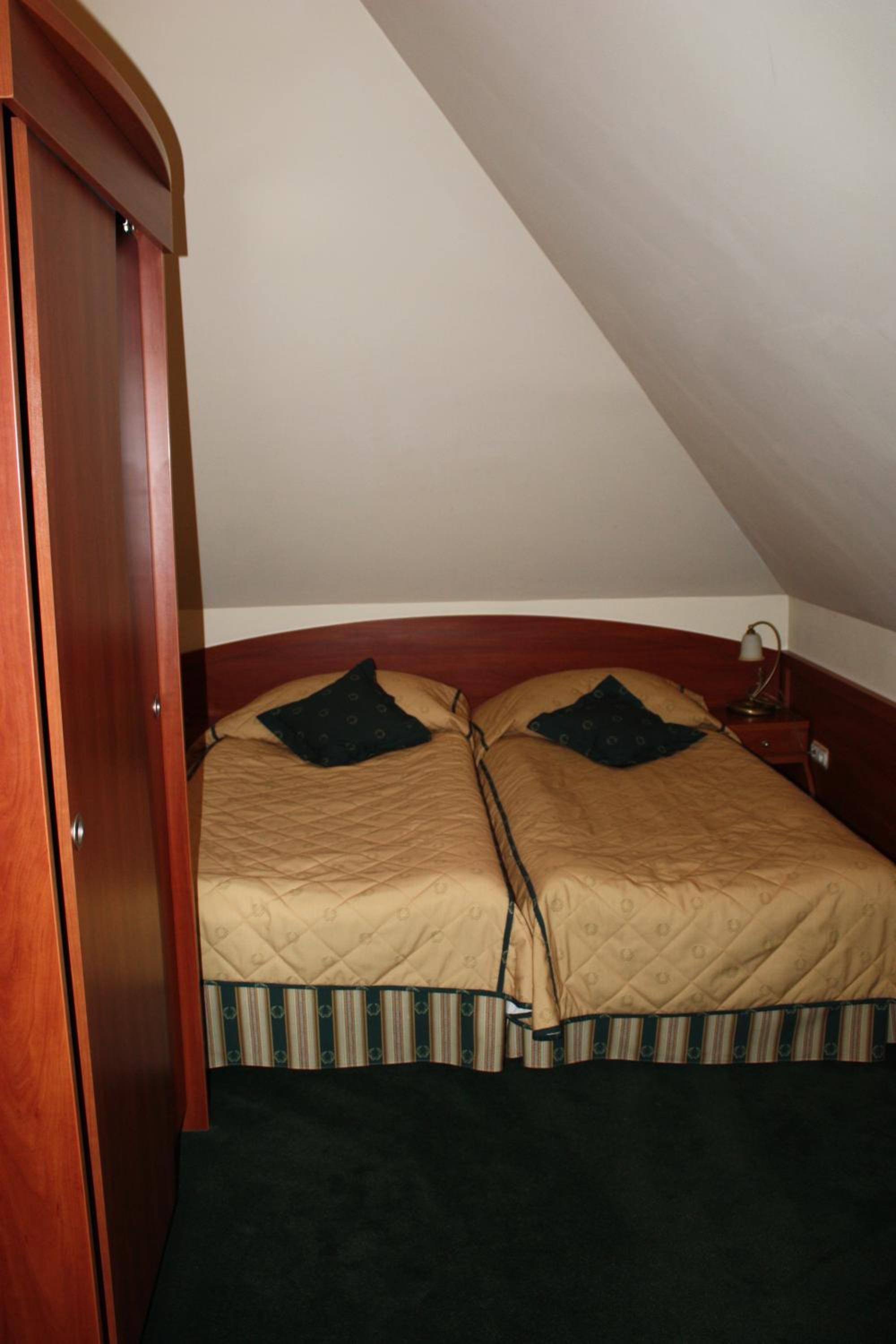 Apartment (4 Adults) - Photo 10