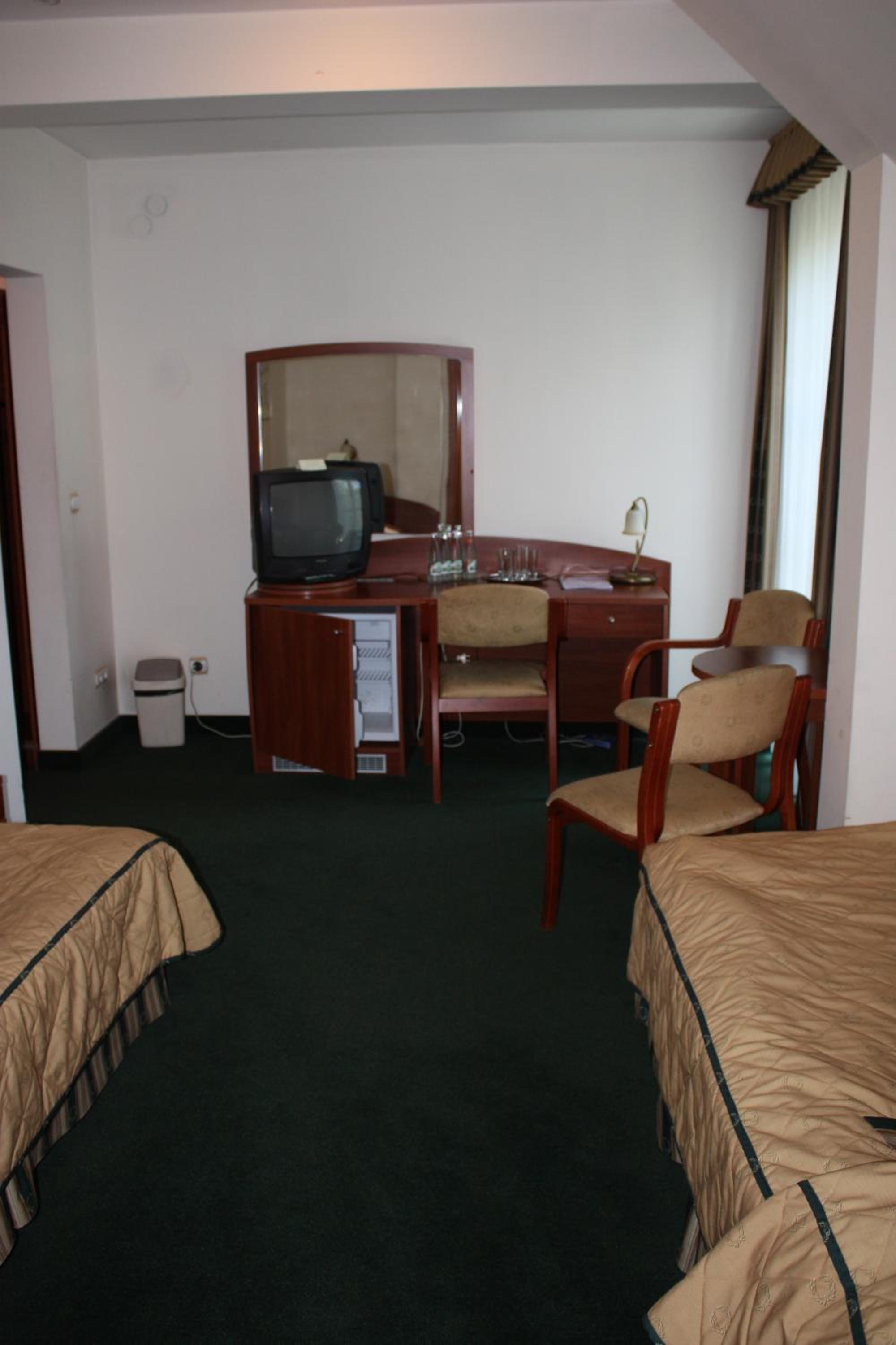 Apartment (4 Adults) - Photo 2